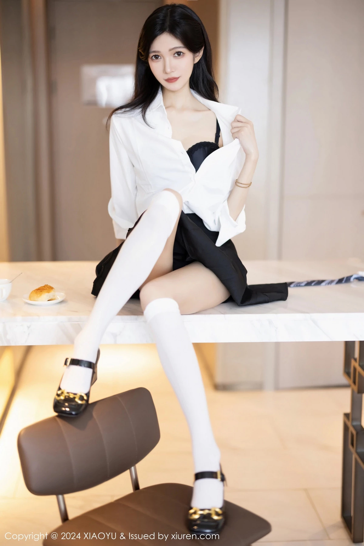 程程程性感学妹制服露黑色内衣配白丝袜秀曼妙身姿绝美写真 第 67 张