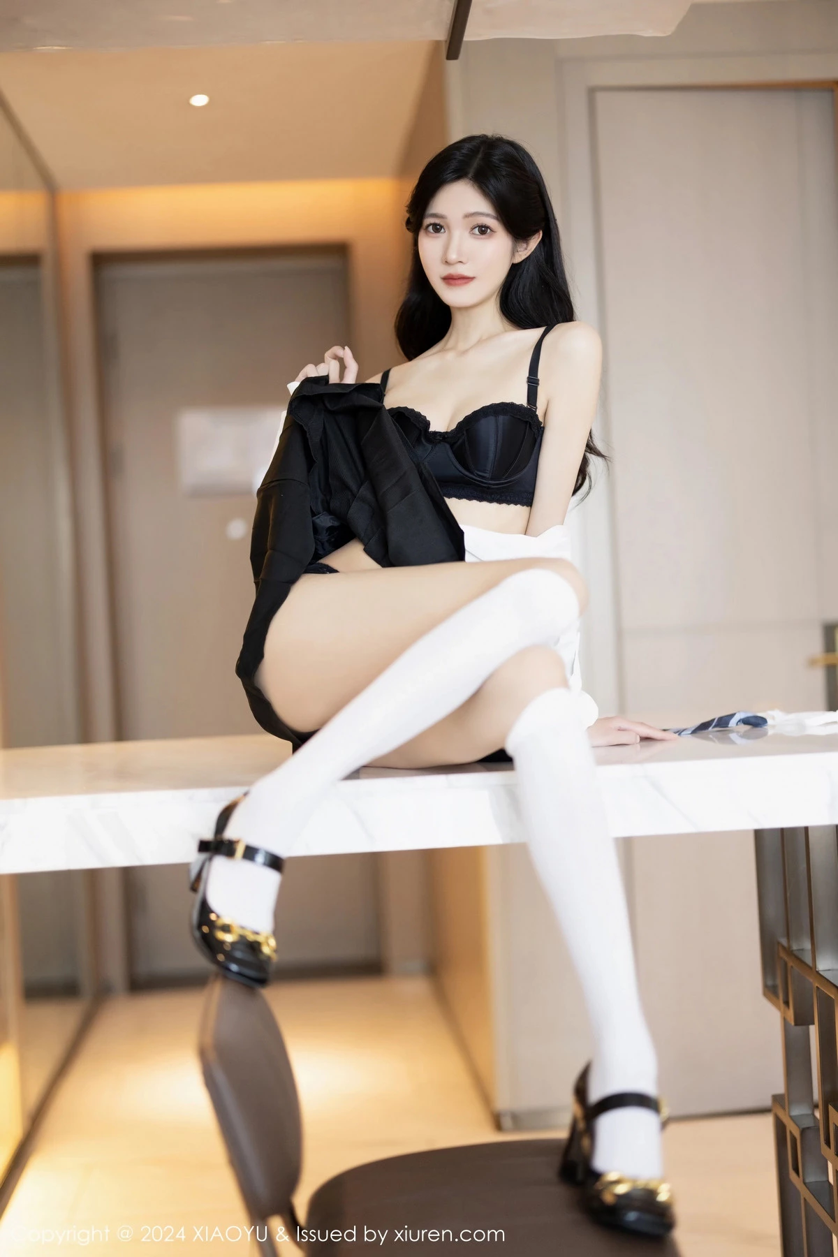 程程程性感学妹制服露黑色内衣配白丝袜秀曼妙身姿绝美写真 第 86 张