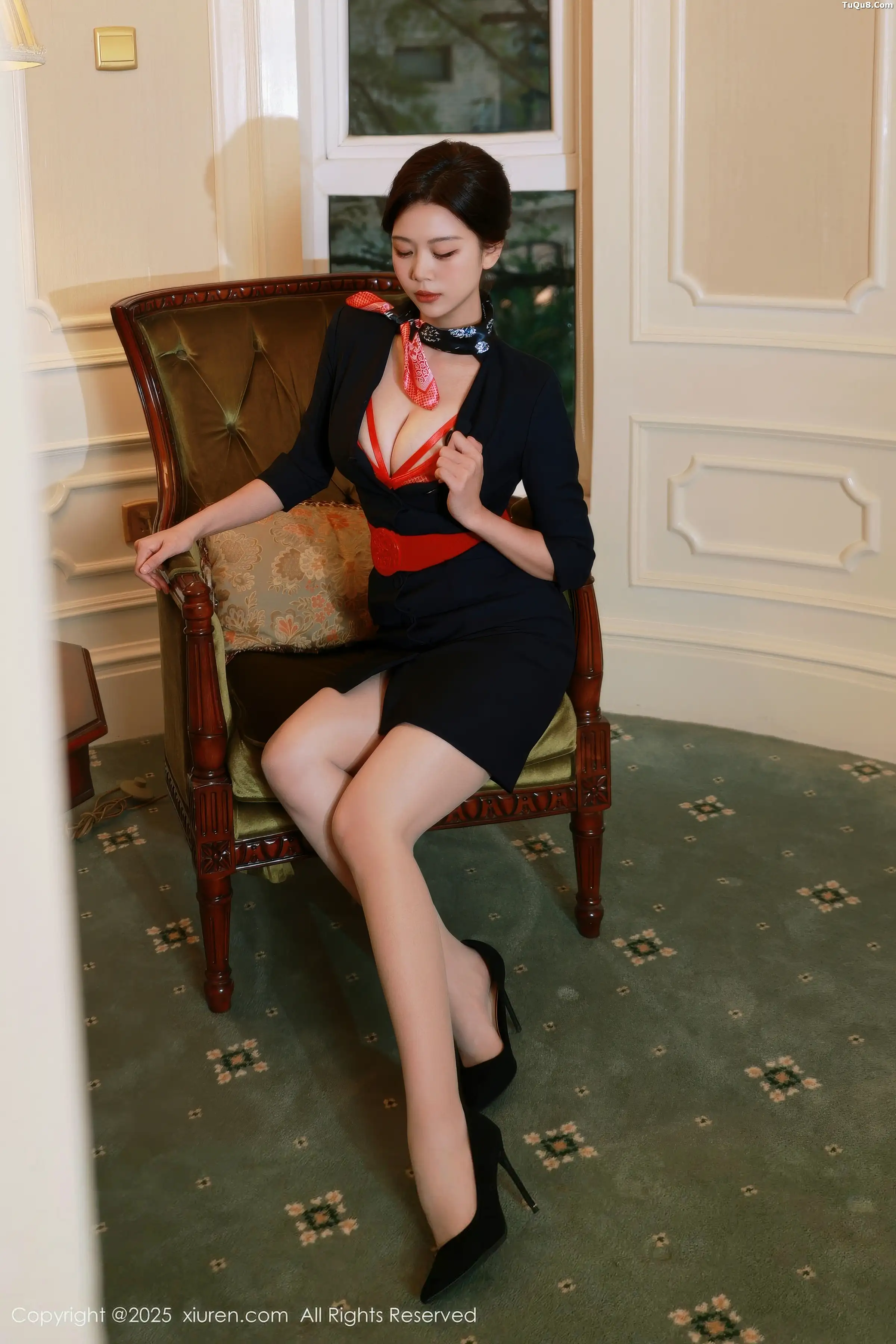 玫瑰我爱你性感空姐制服露红色情趣内衣秀凹凸身材绝美写真 第 21 张