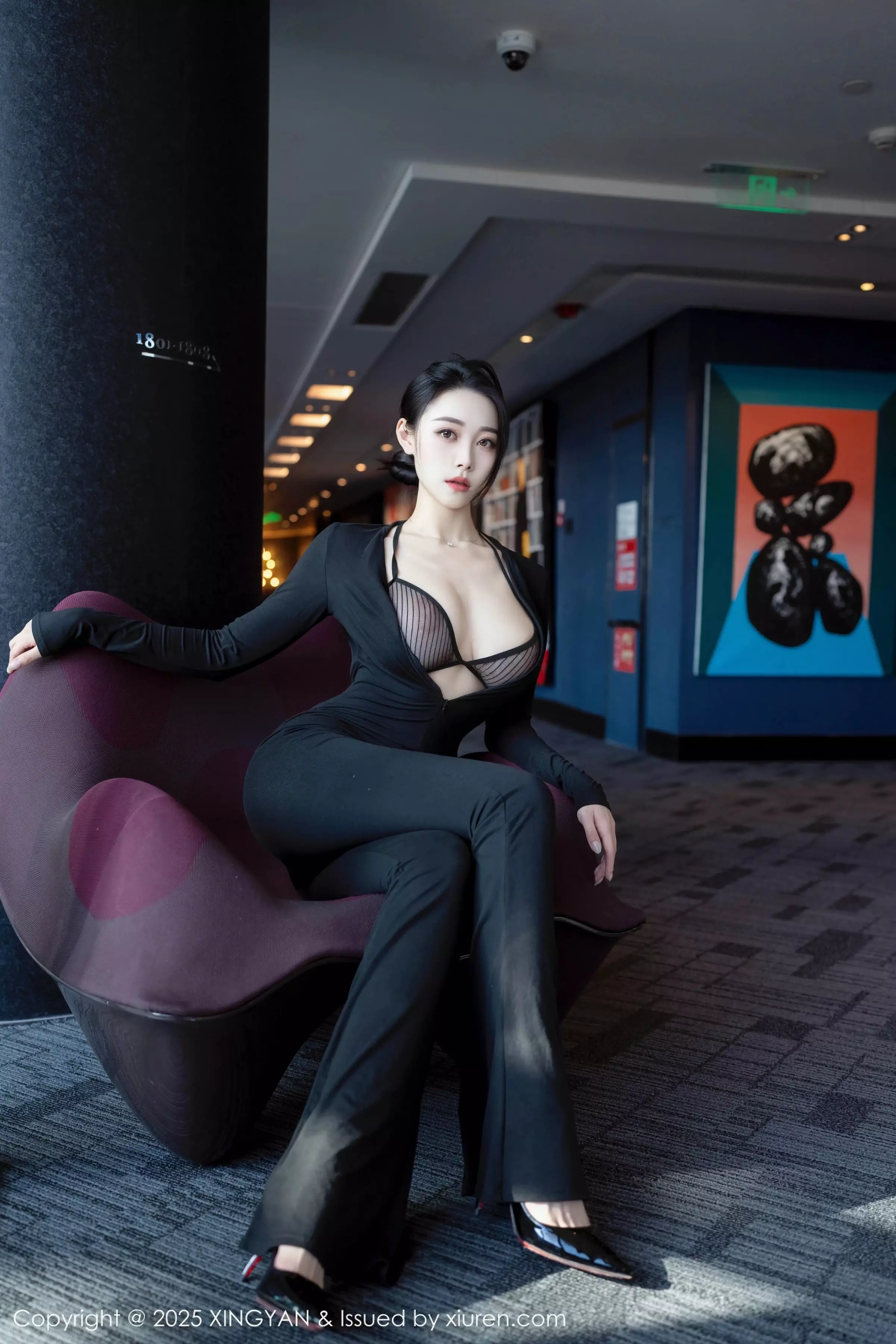 清妙性感OL职业装露轻透黑色内衣秀完美身材绝美写真 第 41 张