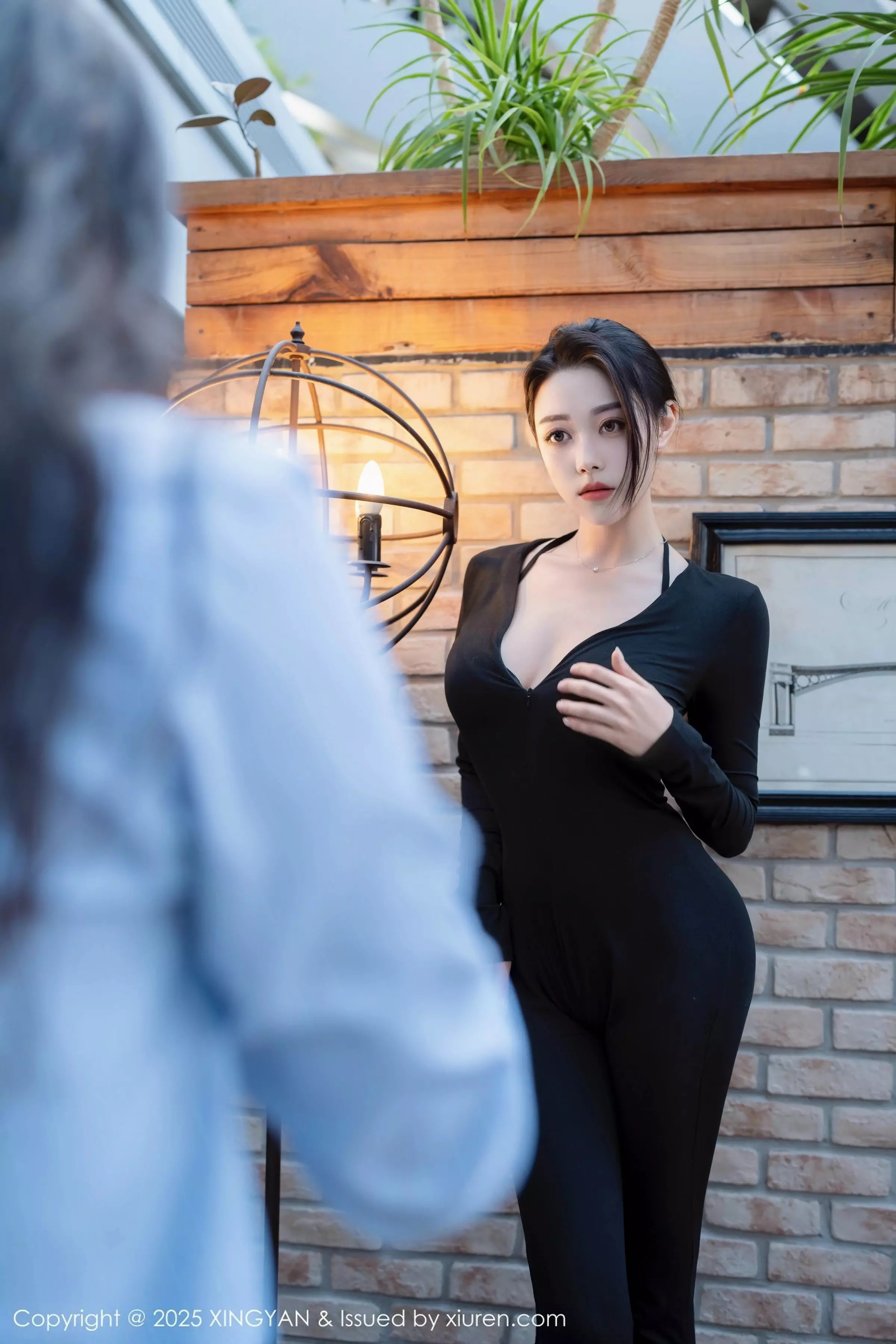 清妙性感OL职业装露轻透黑色内衣秀完美身材绝美写真 第 61 张