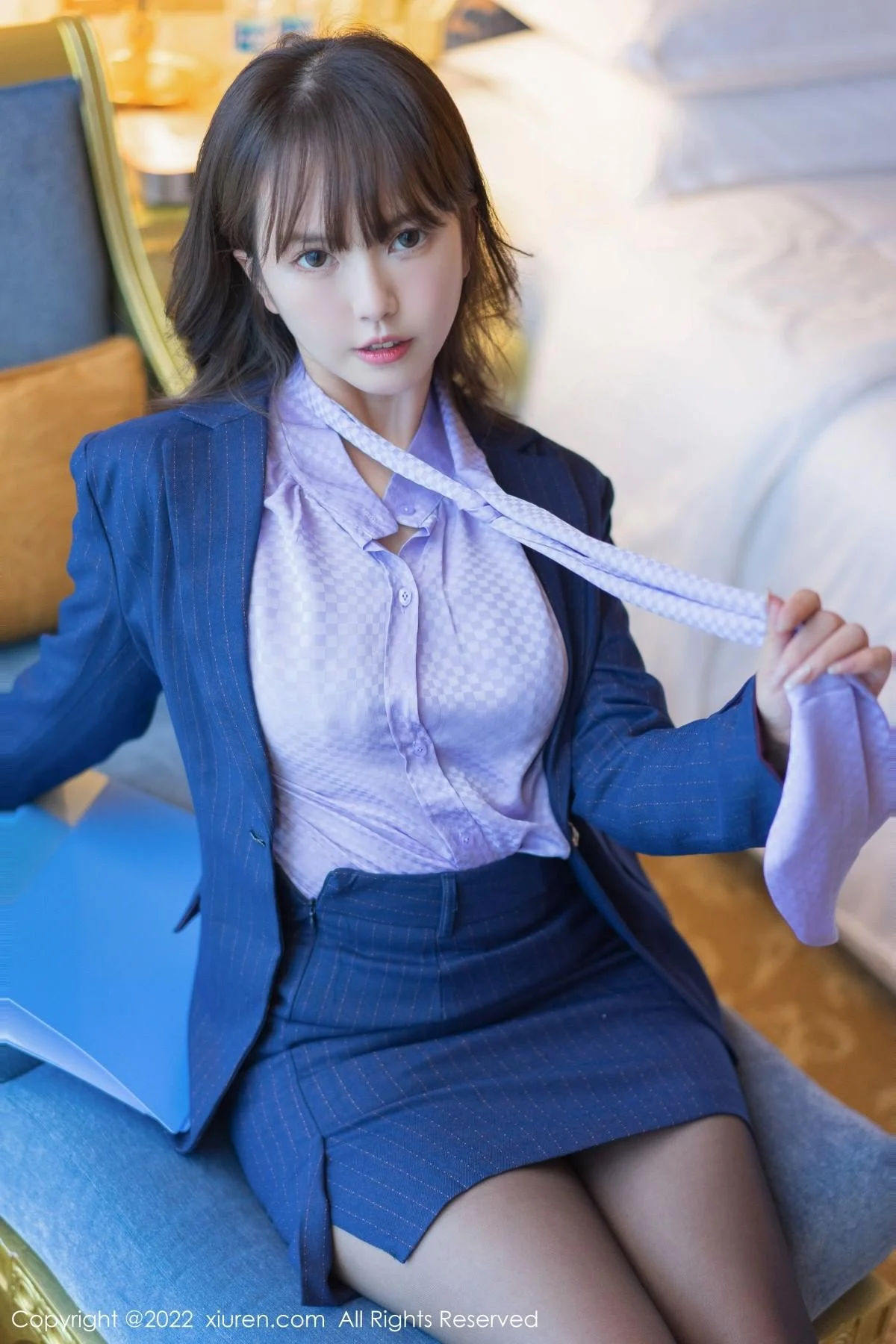 张思允Nice-OL装扮半脱露性感蕾丝内衣秀完美身材绝美写真 第 2 张
