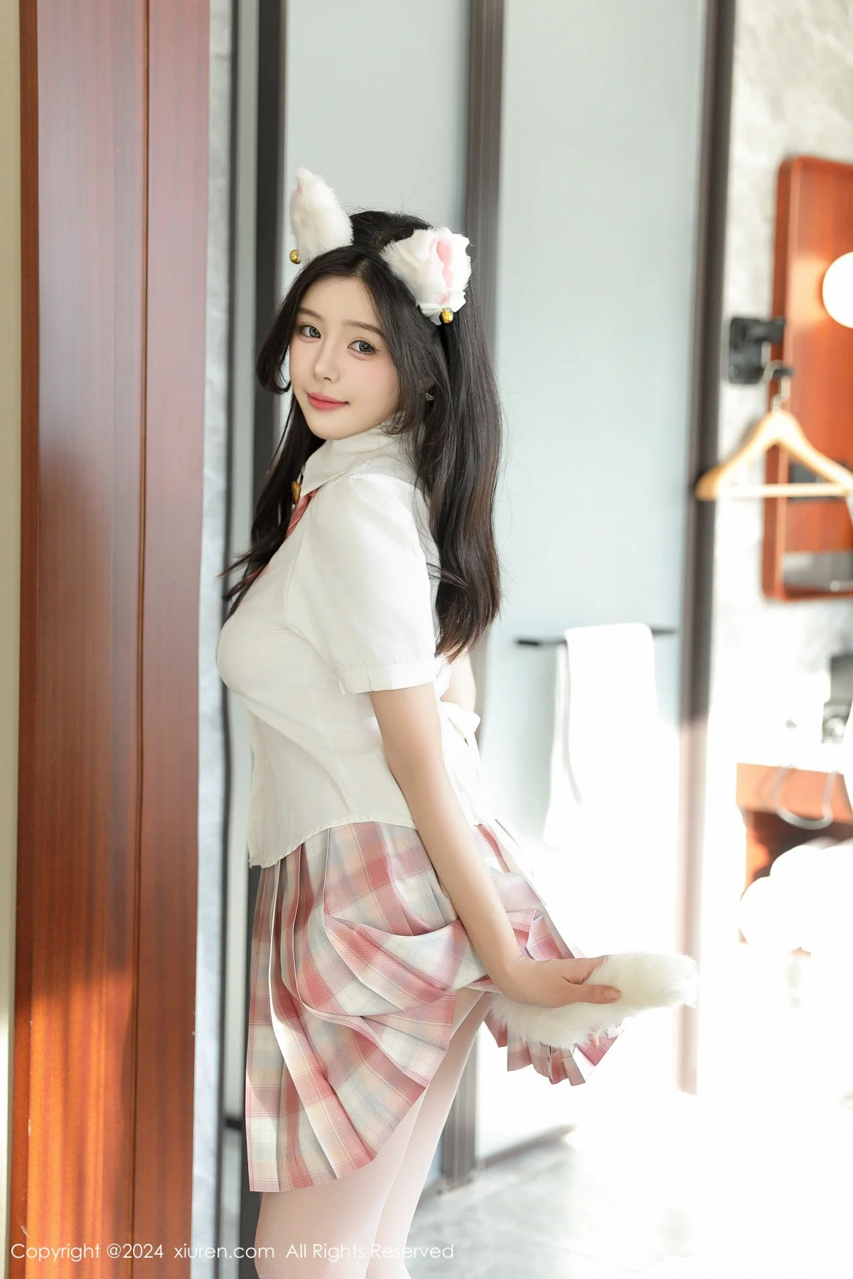 袁圆私房性感JK制服配超薄白丝秀曼妙身姿完美绝美写真 第 26 张
