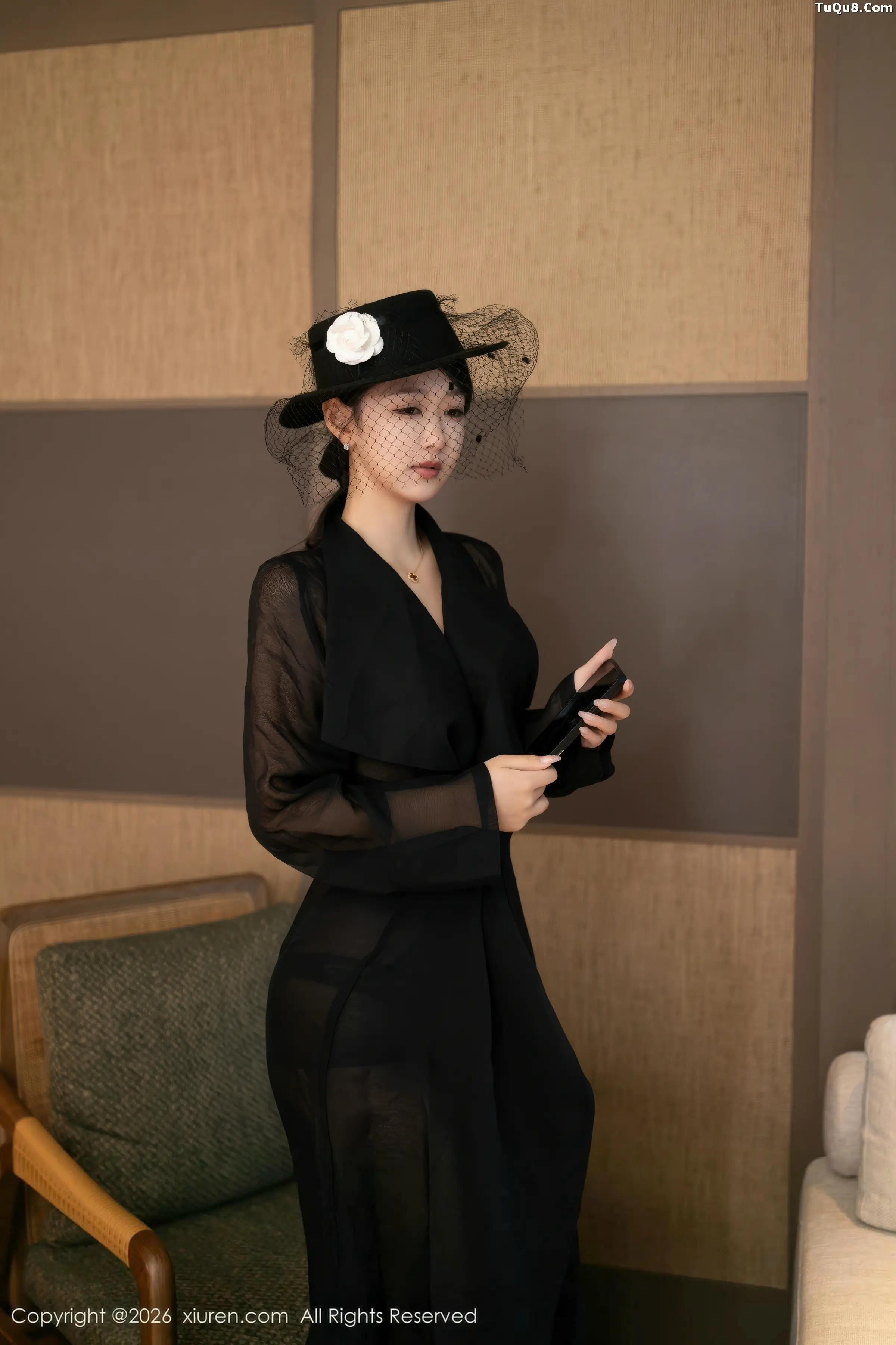 唐安琪性感黑色薄纱礼服露黑色内衣配超薄黑丝秀美腿绝美写真 第 12 张