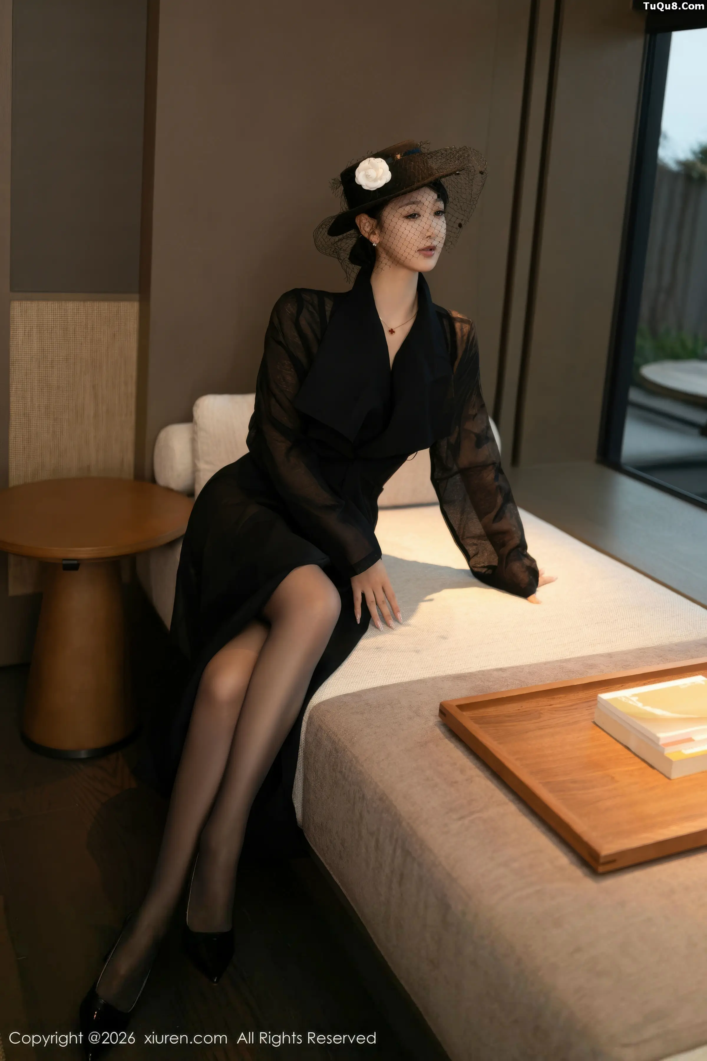 唐安琪性感黑色薄纱礼服露黑色内衣配超薄黑丝秀美腿绝美写真 第 6 张