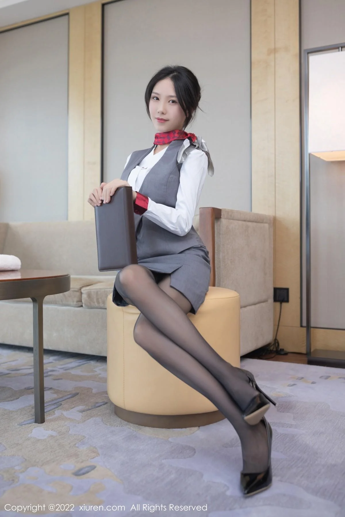 利世空姐制服主题性感白T配超薄黑丝露蕾丝内衣绝美写真 第 38 张