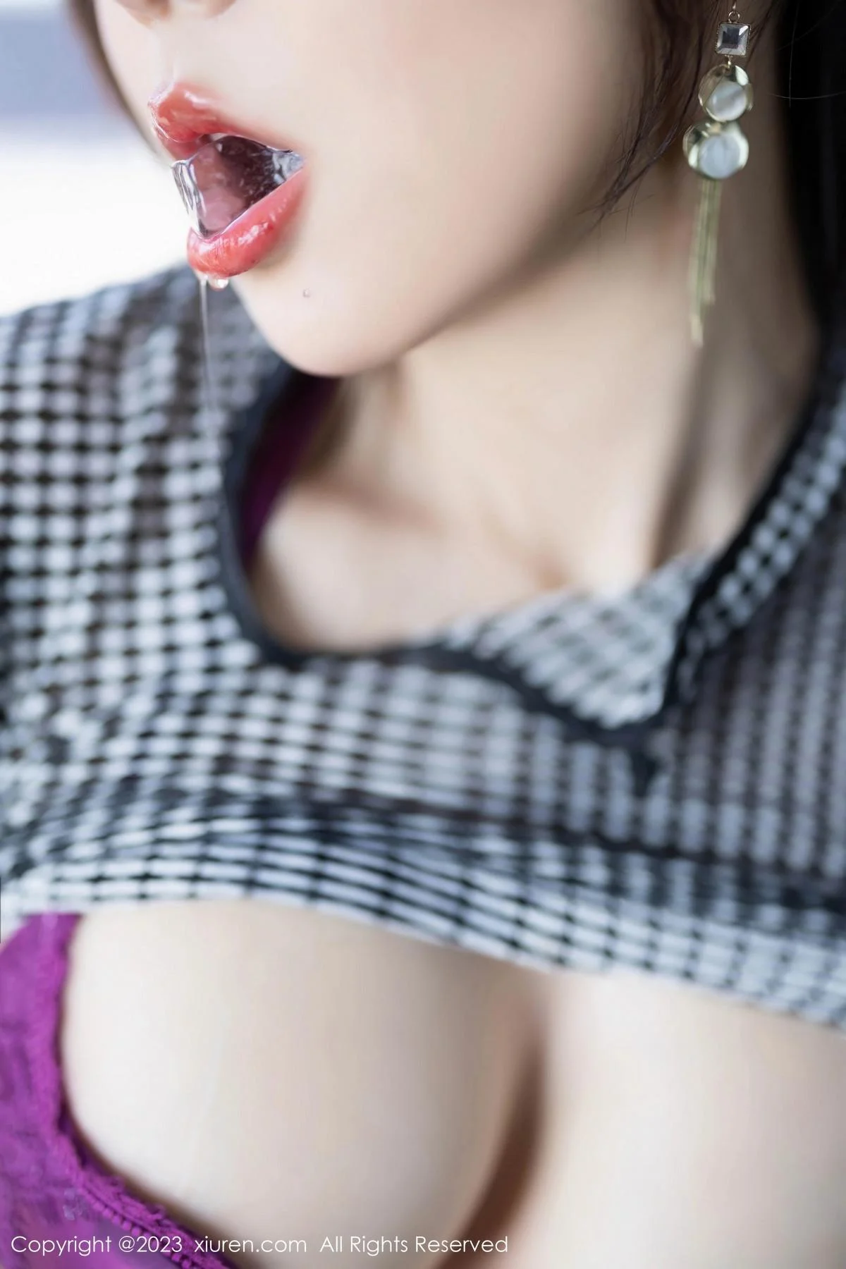 王馨瑶yanni性感玫红色内衣配超薄无内黑丝惹火绝美写真 第 40 张