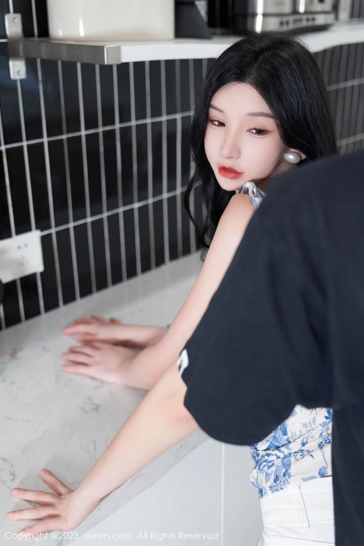 周于希Sally性感白色短款夏日装配开档肉丝撩人绝美写真 第 22 张