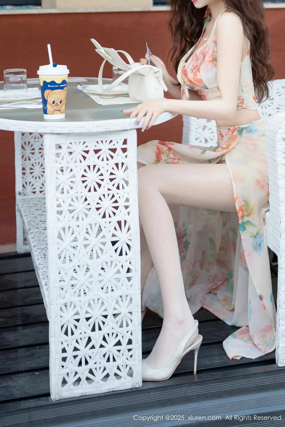 拍黄瓜girl性感碎花长裙配超薄肉丝秀曼妙身姿完美绝美写真 第 52 张