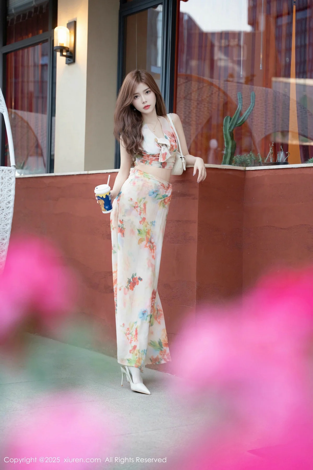 拍黄瓜girl性感碎花长裙配超薄肉丝秀曼妙身姿完美绝美写真 第 66 张