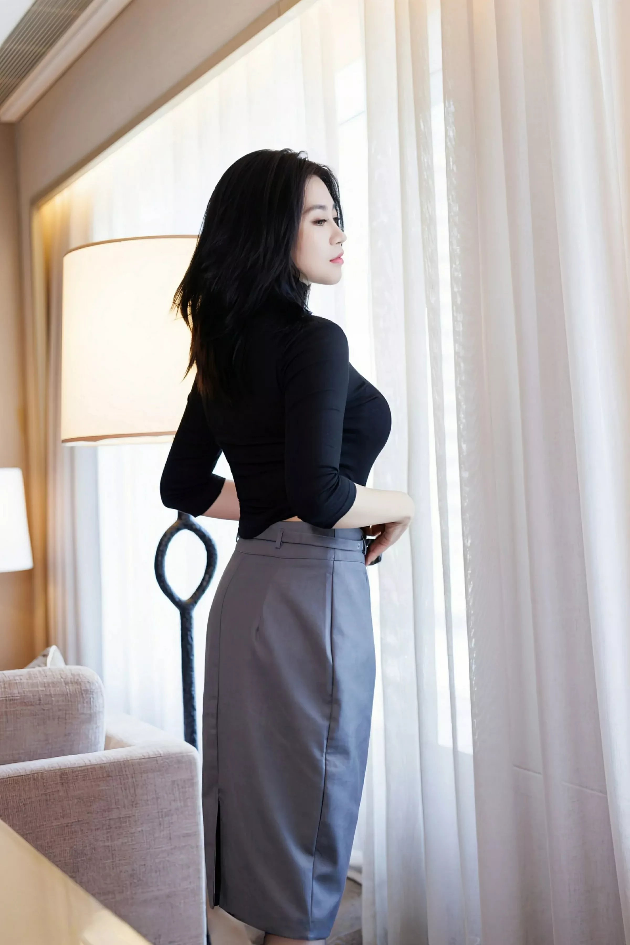许诺Sabrina性感黑色OL服饰露黑色内衣秀完美身材绝美写真 第 23 张