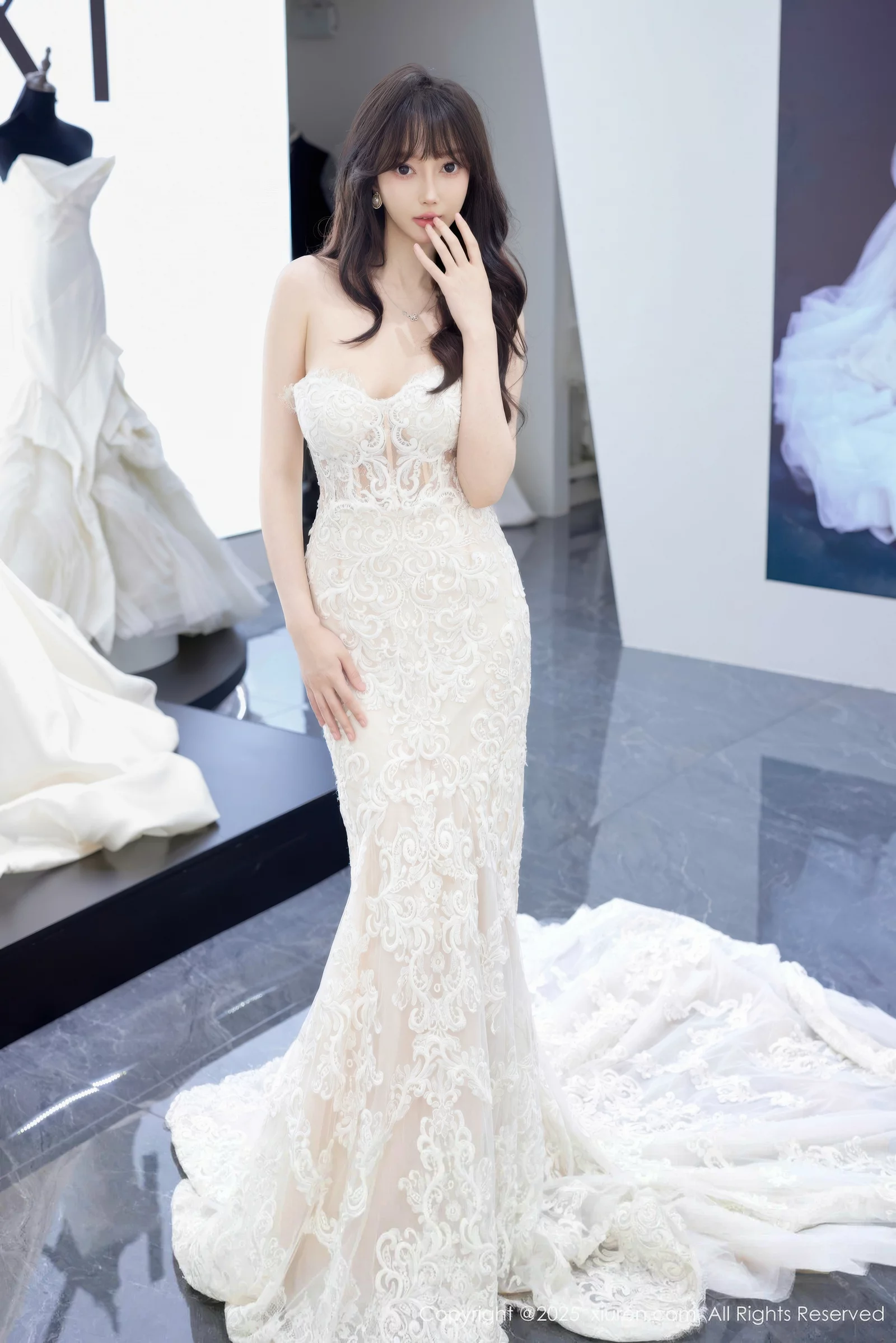 玥儿玥er私房性感白色婚纱礼裙秀完美身材迷人绝美写真 第 10 张