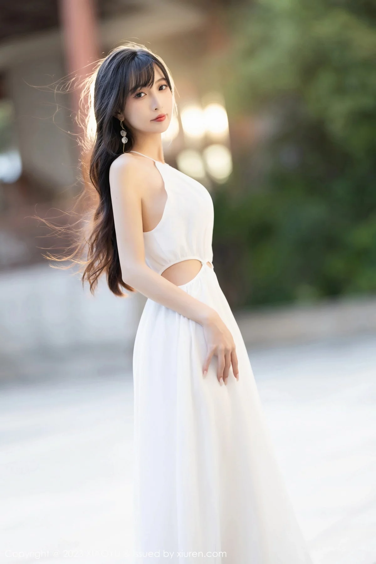 林星阑性感白色连衣长裙+黑色情趣服饰秀曼妙身姿绝美写真 第 3 张