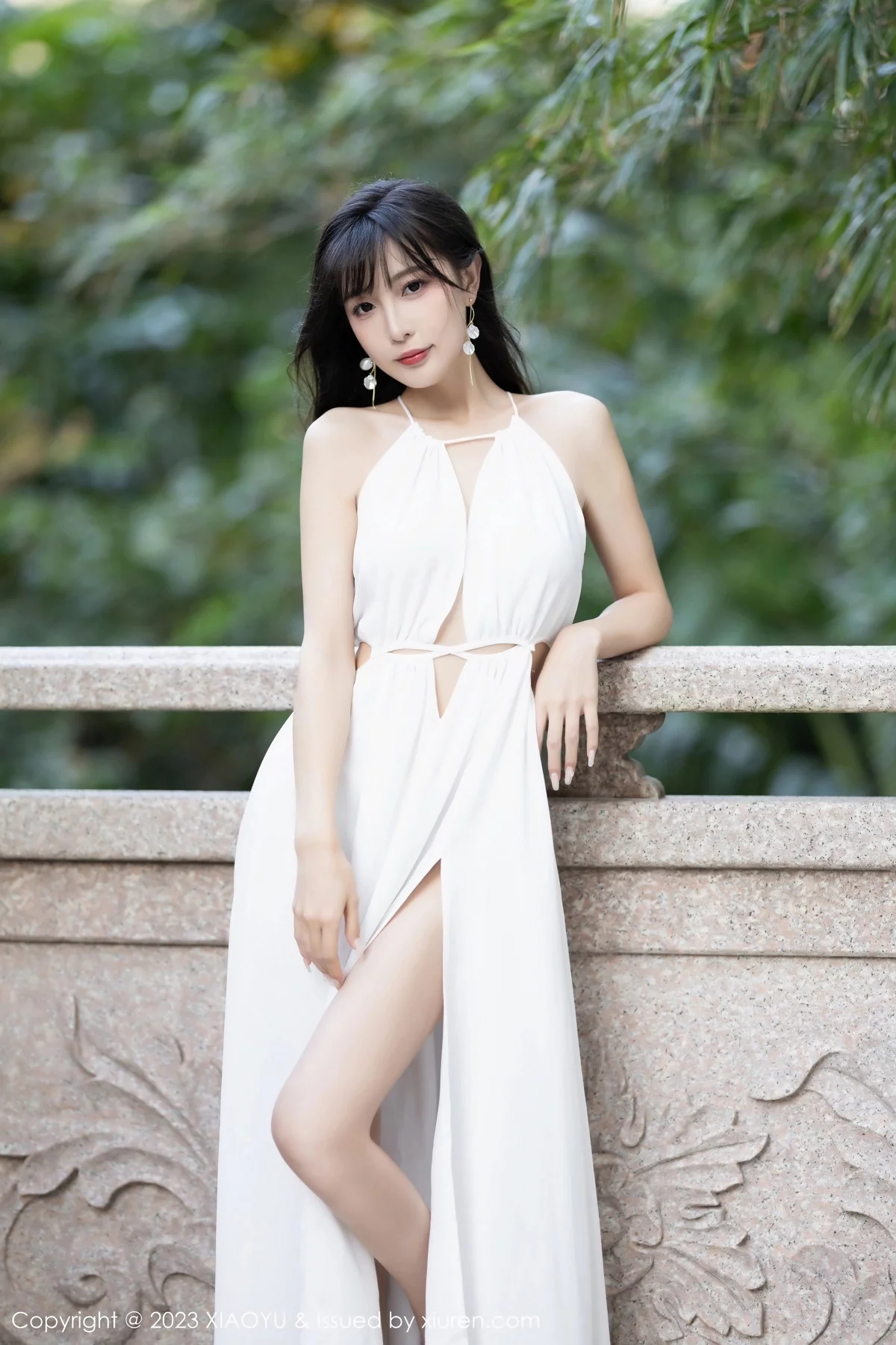林星阑性感白色连衣长裙+黑色情趣服饰秀曼妙身姿绝美写真 第 6 张