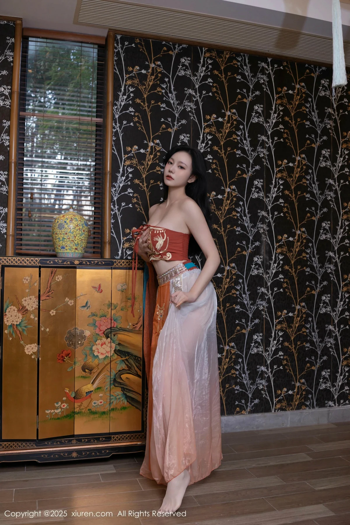 安然anran性感古风薄纱服饰配超薄肉丝秀丰满身材绝美写真 第 32 张