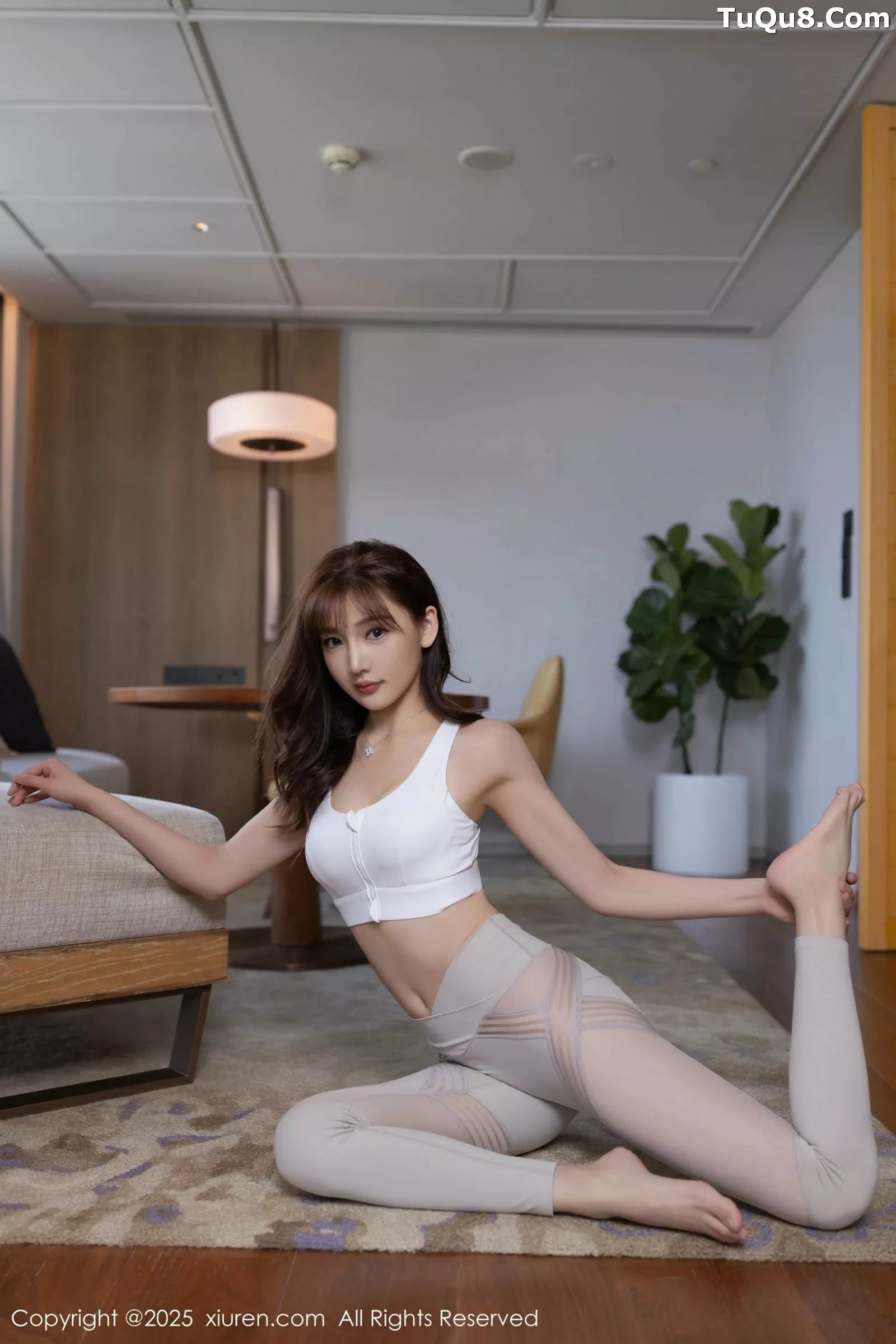 陆萱萱性感白色内衣配浅色运动裤秀柔美身姿撩人绝美写真 第 22 张