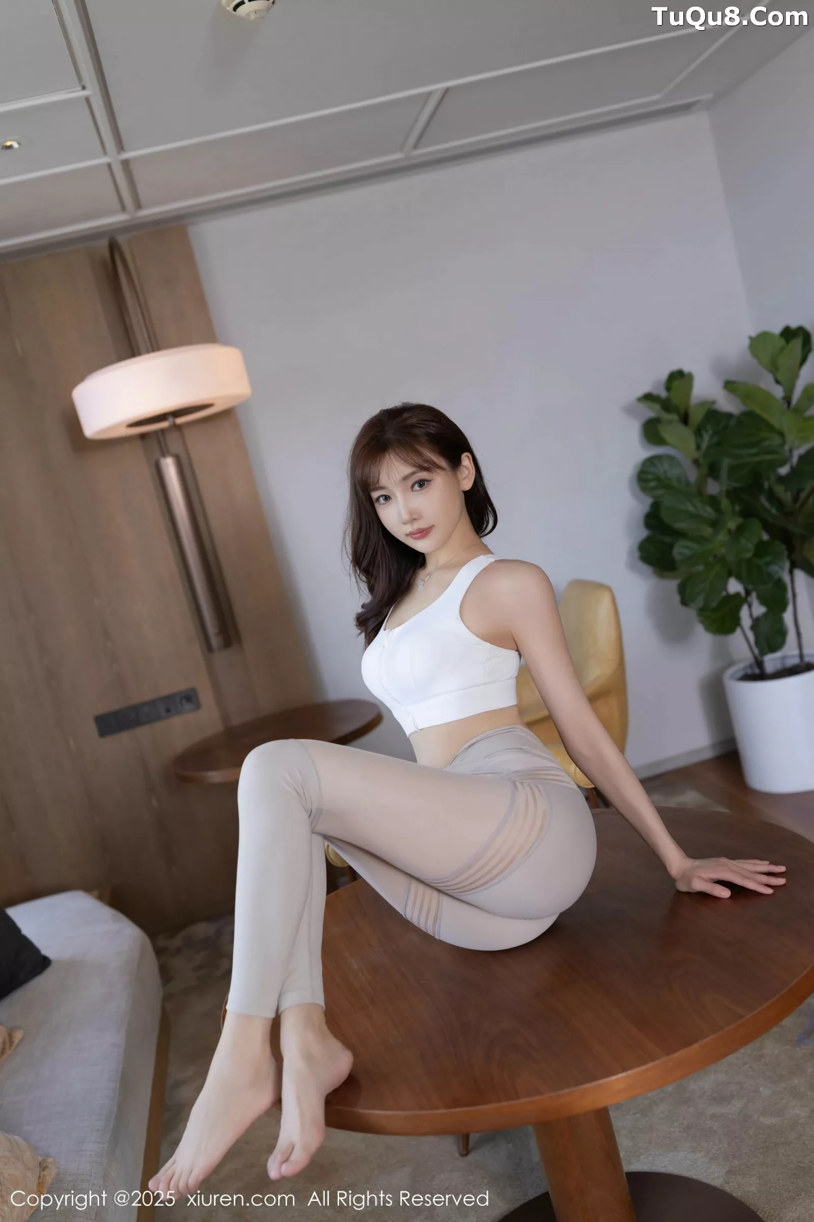 陆萱萱性感白色内衣配浅色运动裤秀柔美身姿撩人绝美写真 第 29 张