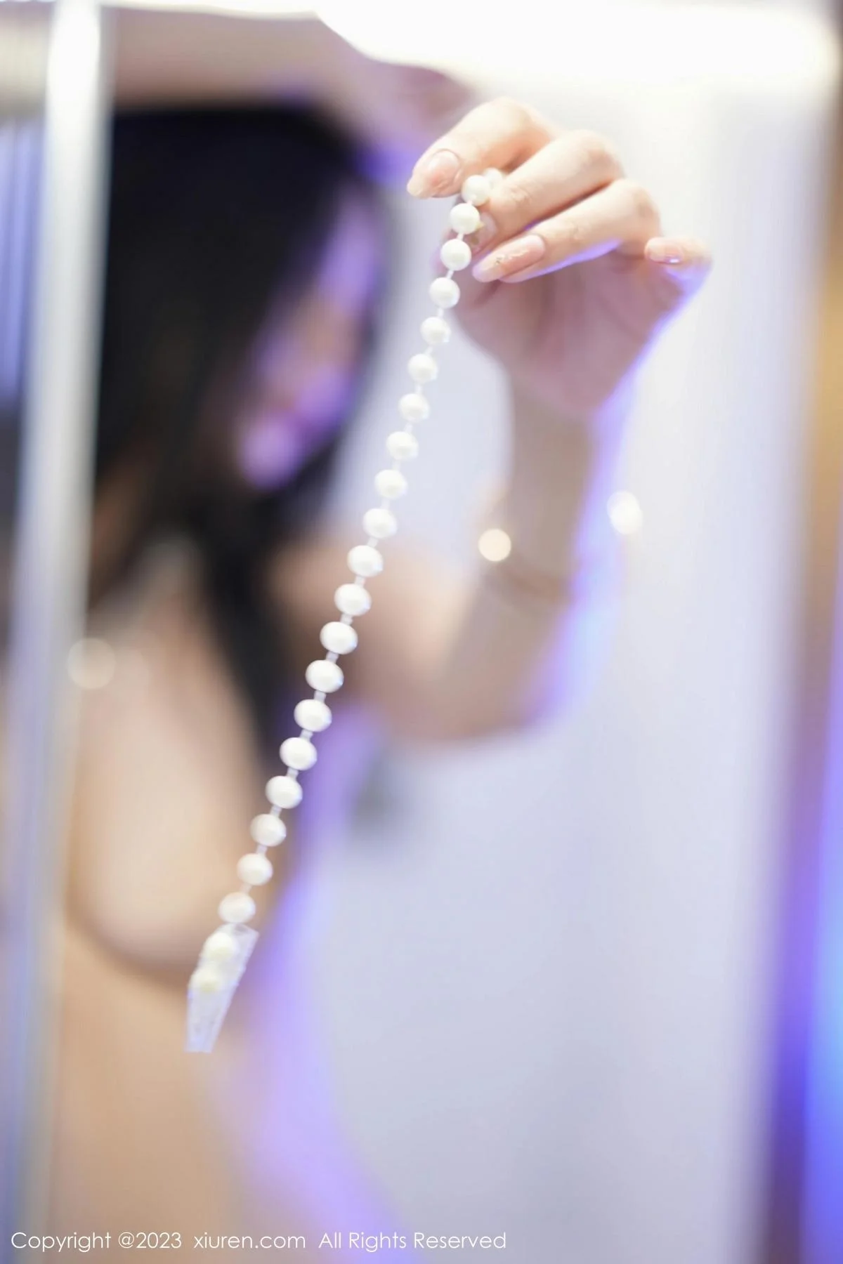 laura阿姣性感白色吊带短裙配白色高跟秀完美身材迷人写真 第 77 张