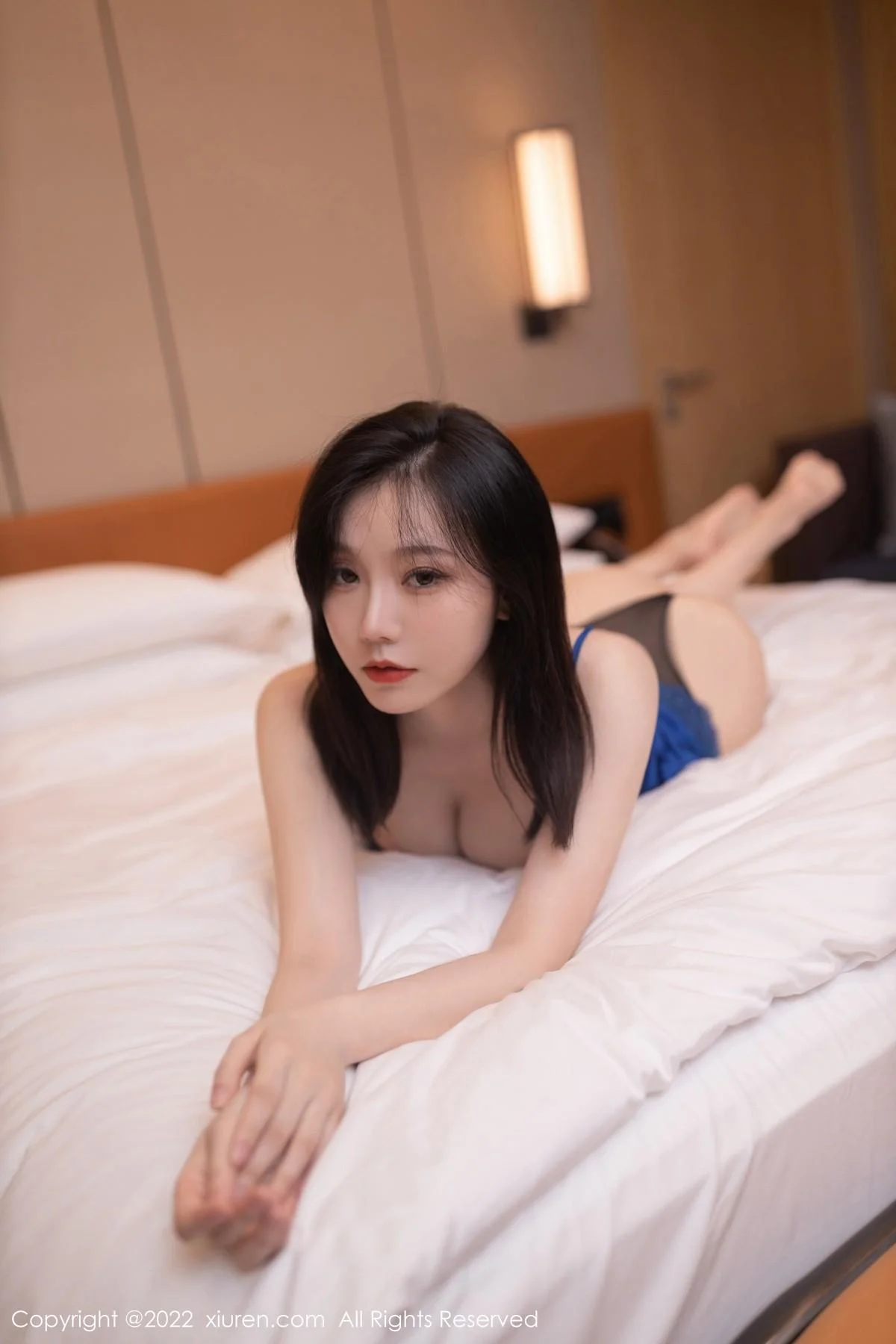 安然anran广州-云南旅拍室内蕾丝内衣配开档黑丝绝美写真 第 77 张