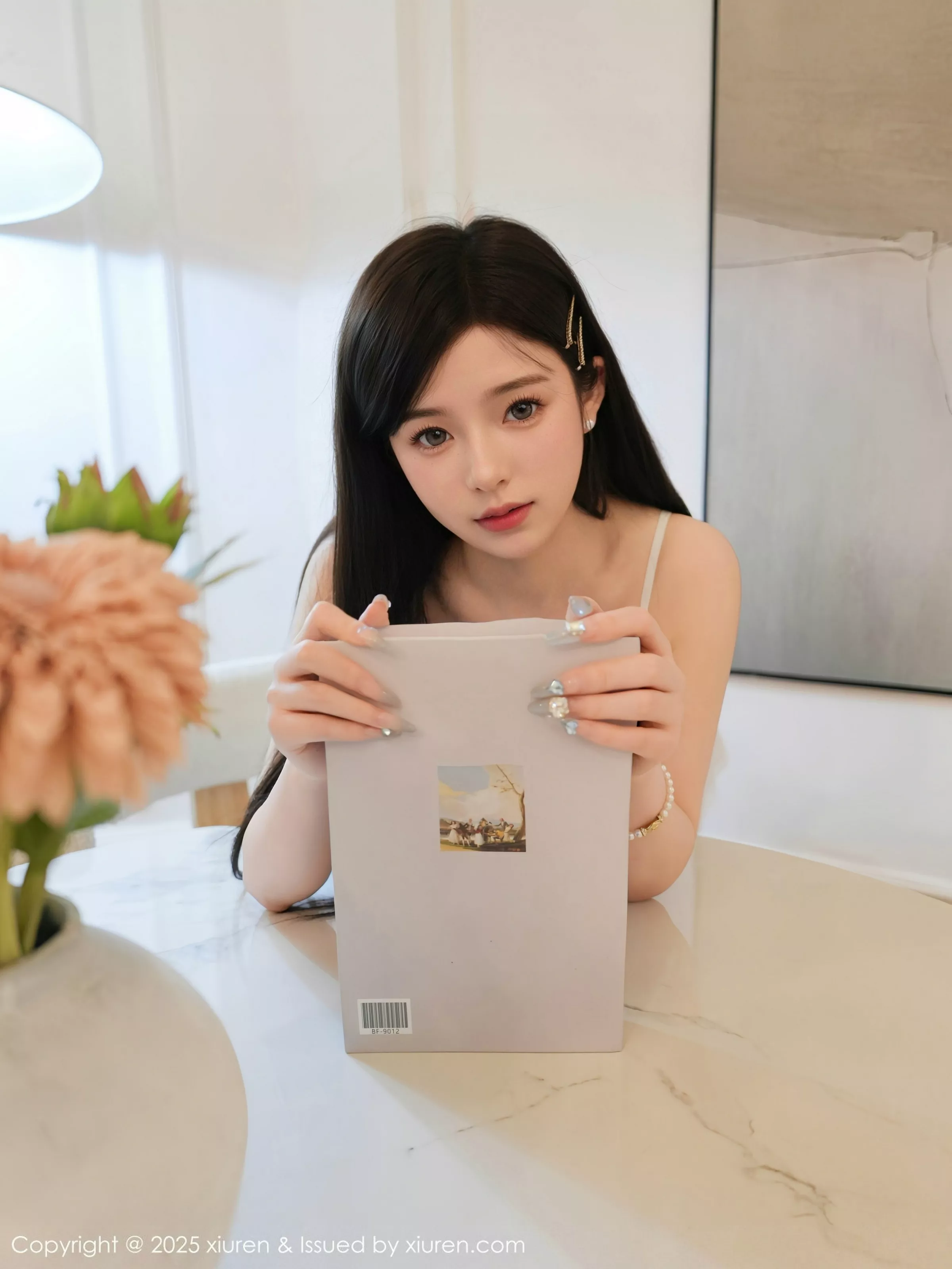 优酱私房性感白色薄纱吊带服饰半脱秀惹火身材撩人绝美写真 第 22 张