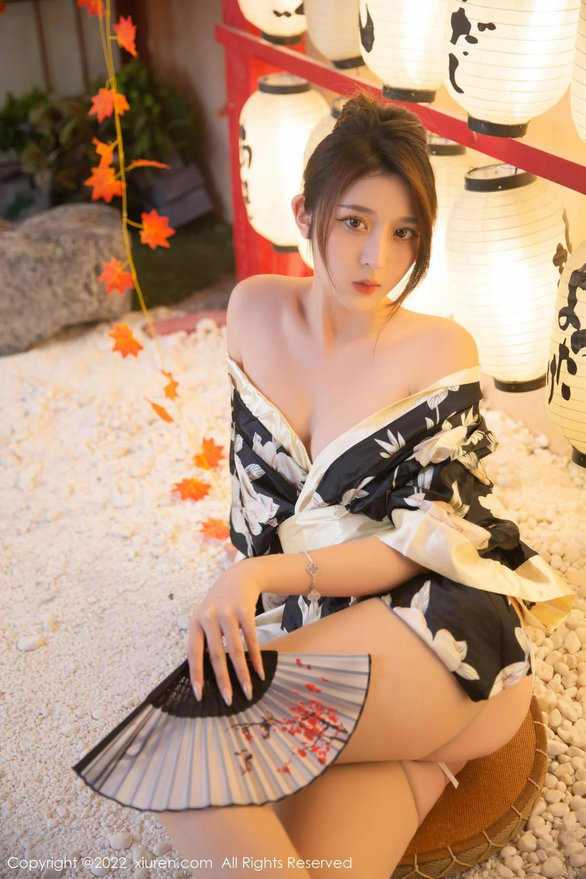 夏甜甜性感黑色日式和服配超薄肉丝半脱秀完美身材绝美写真 第 46 张