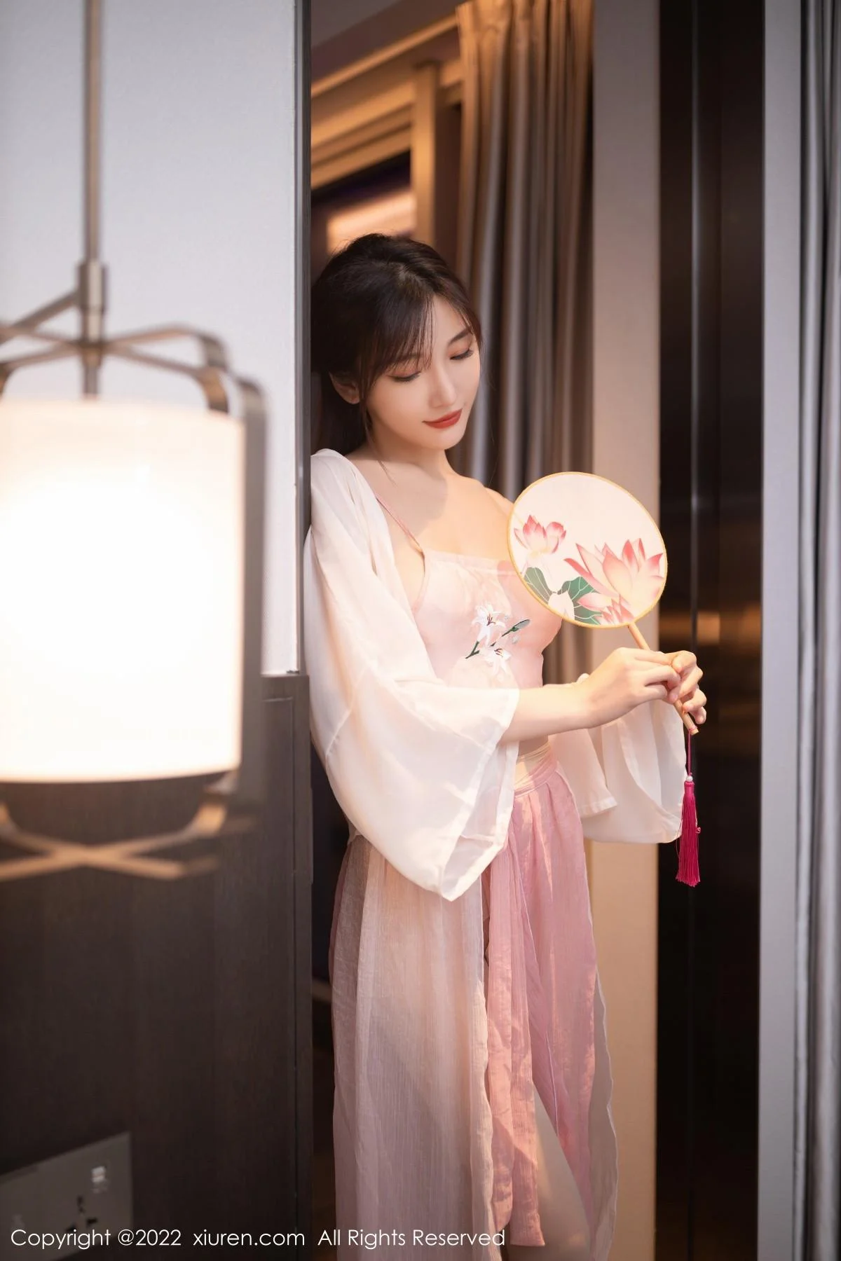 陆萱萱性感粉色古装服配超薄肉丝秀完美身材撩人绝美写真 第 17 张