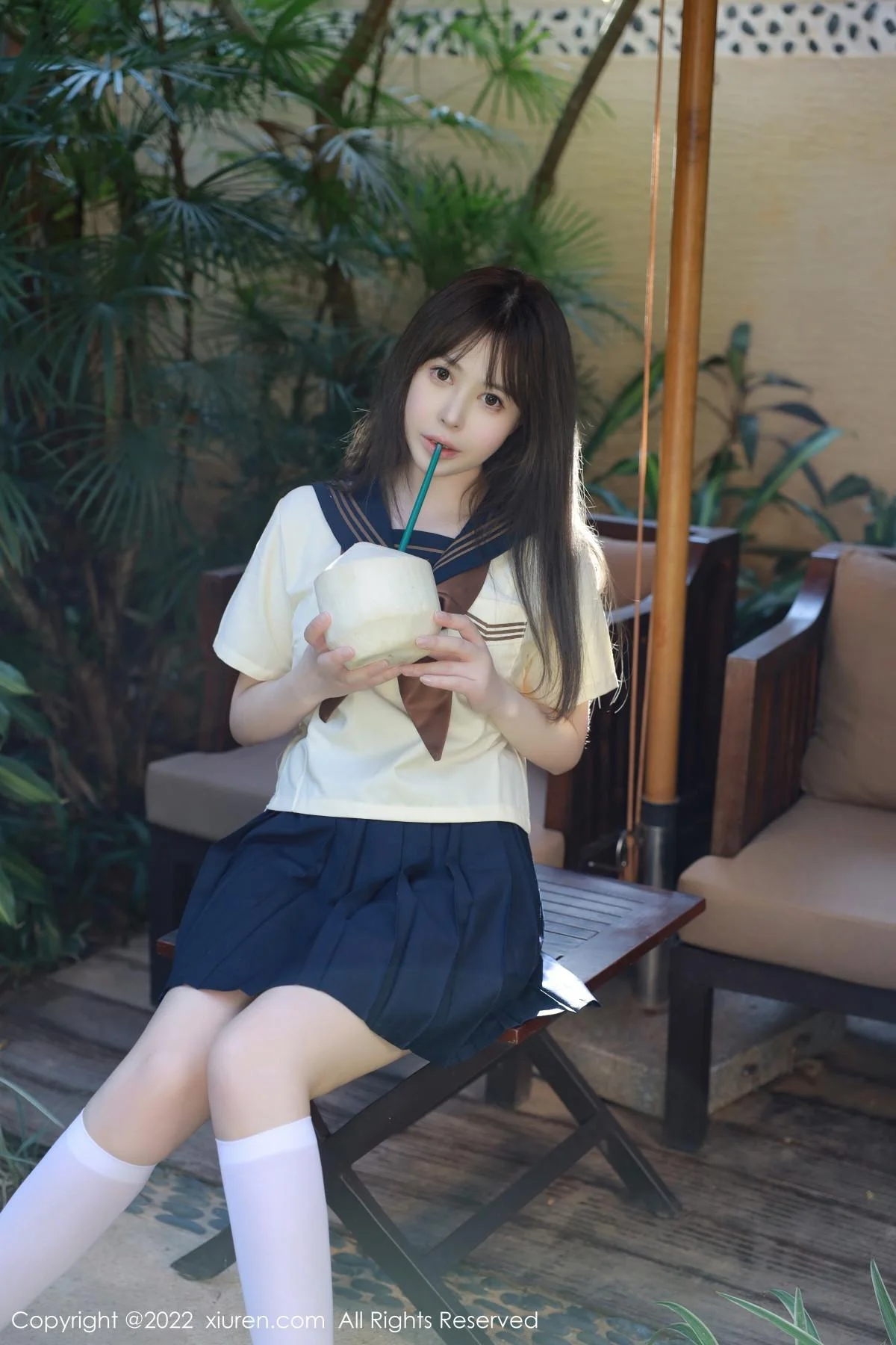 Evelyn艾莉南京旅拍户外性感白色水手服秀完美身材绝美写真 第 1 张