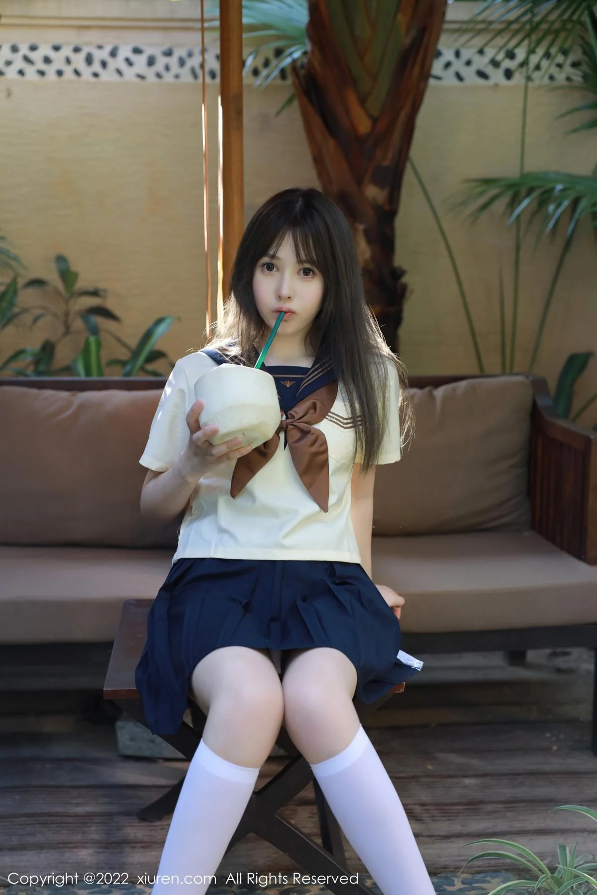 Evelyn艾莉南京旅拍户外性感白色水手服秀完美身材绝美写真 第 2 张