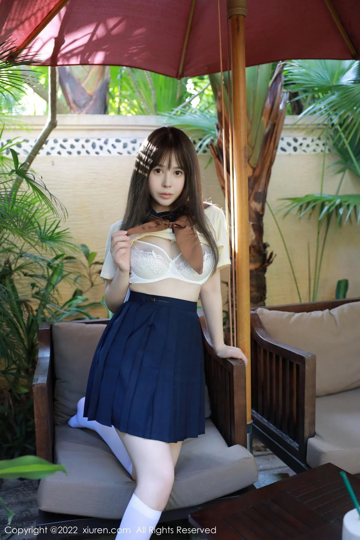 Evelyn艾莉南京旅拍户外性感白色水手服秀完美身材绝美写真 第 33 张