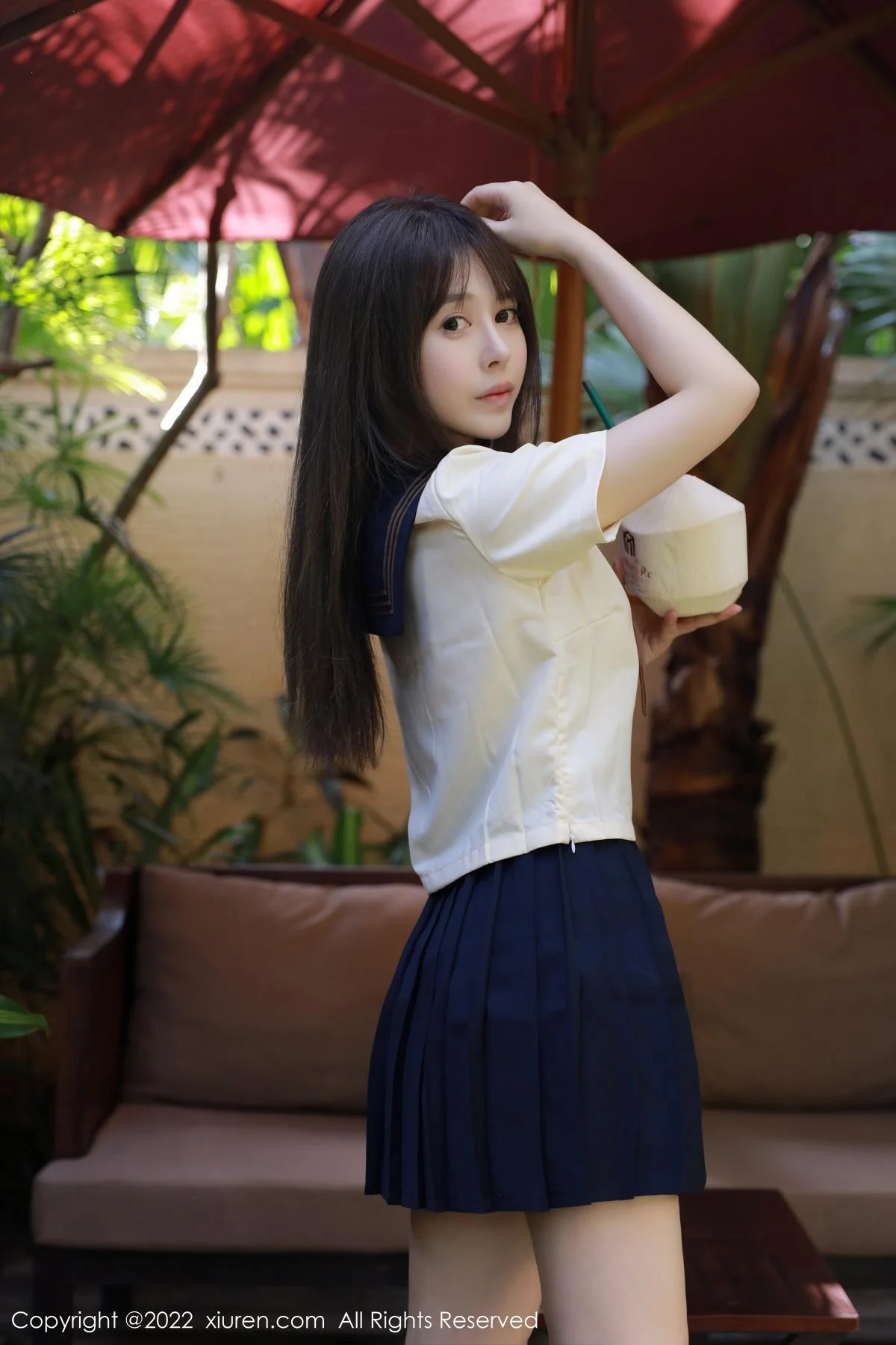 Evelyn艾莉南京旅拍户外性感白色水手服秀完美身材绝美写真 第 5 张