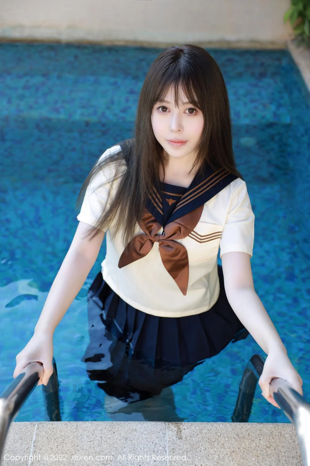 Evelyn艾莉南京旅拍户外性感白色水手服秀完美身材绝美写真 第 51 张