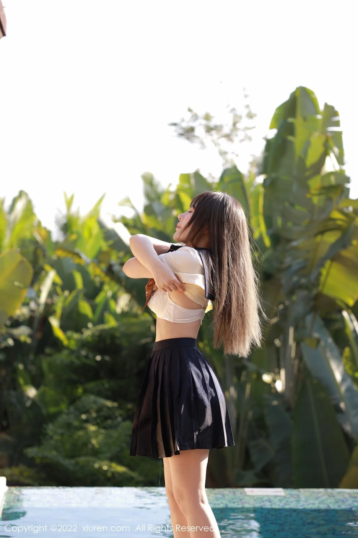 Evelyn艾莉南京旅拍户外性感白色水手服秀完美身材绝美写真 第 64 张