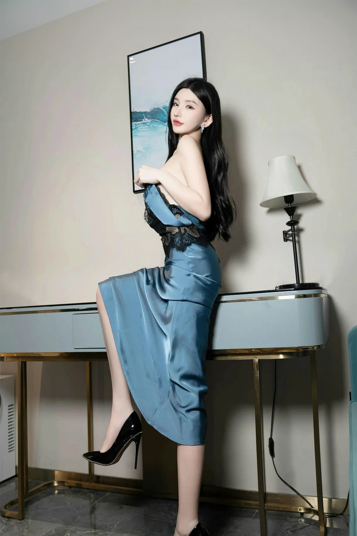 周于希Sally性感蕾丝长裙+黑色薄纱连体衣秀完美身材绝美写真 第 67 张