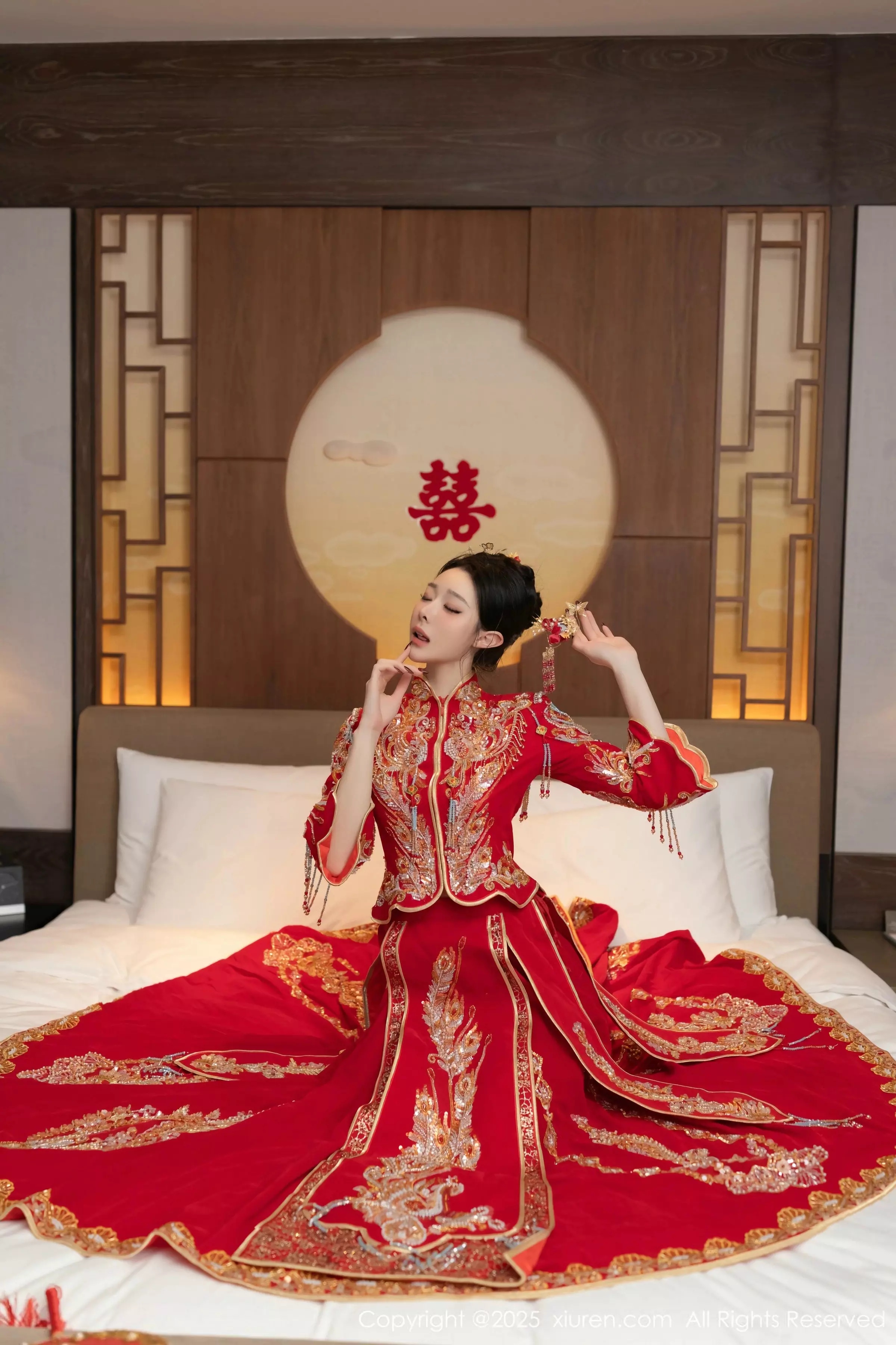 小逗逗新婚主题性感红色蕾丝内衣配黑丝吊袜完美绝美写真 第 11 张