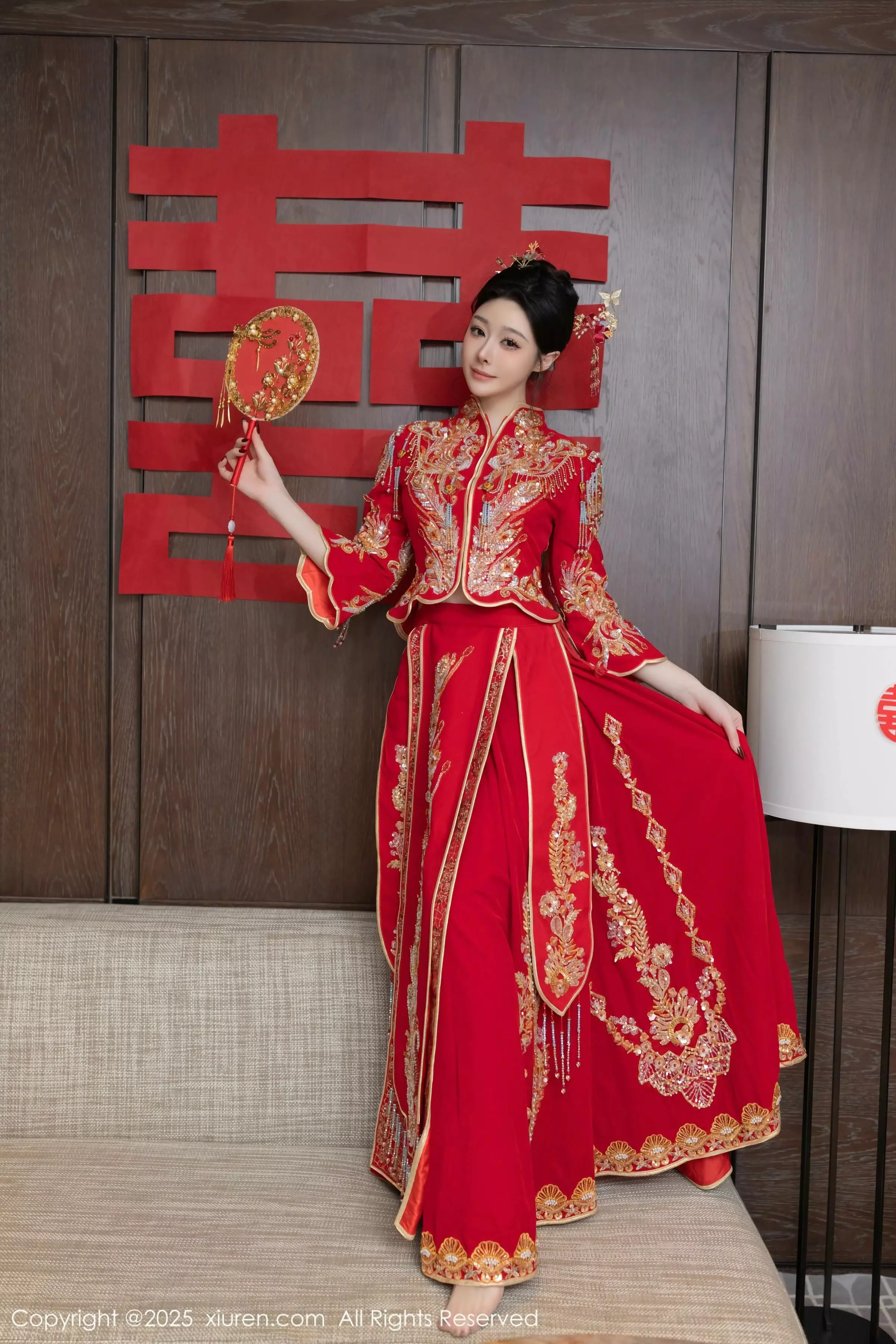 小逗逗新婚主题性感红色蕾丝内衣配黑丝吊袜完美绝美写真 第 20 张