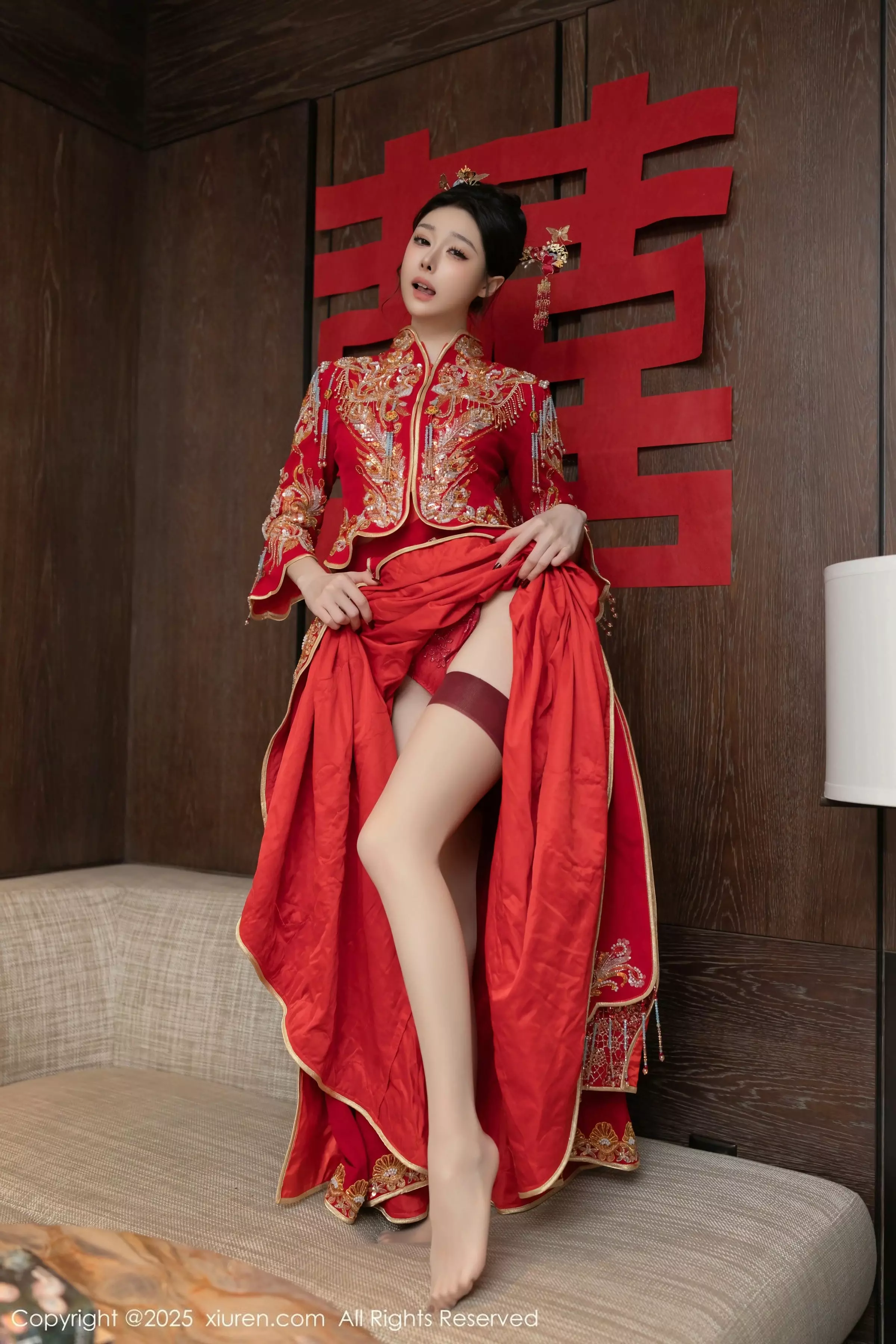 小逗逗新婚主题性感红色蕾丝内衣配黑丝吊袜完美绝美写真 第 36 张