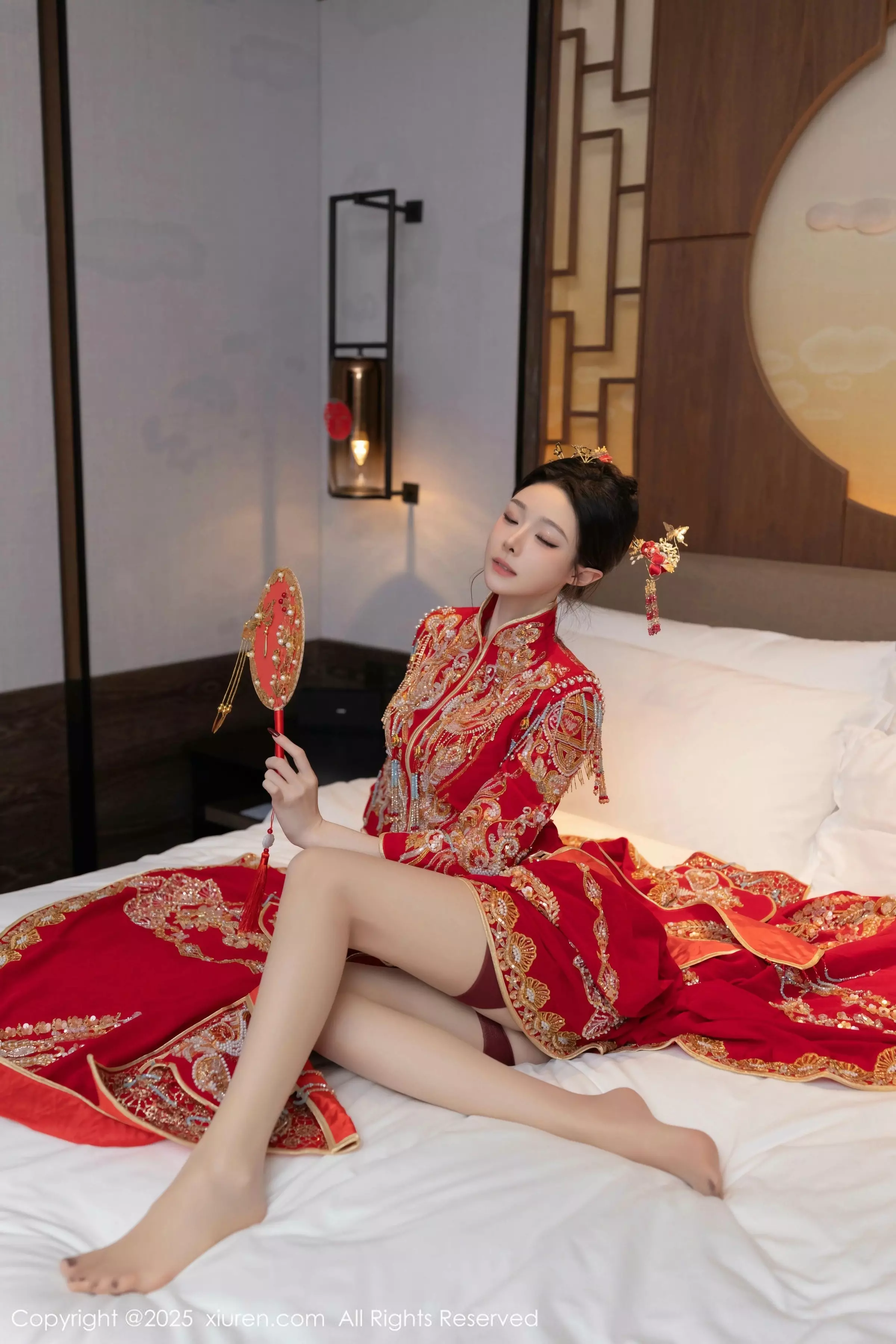 小逗逗新婚主题性感红色蕾丝内衣配黑丝吊袜完美绝美写真 第 7 张