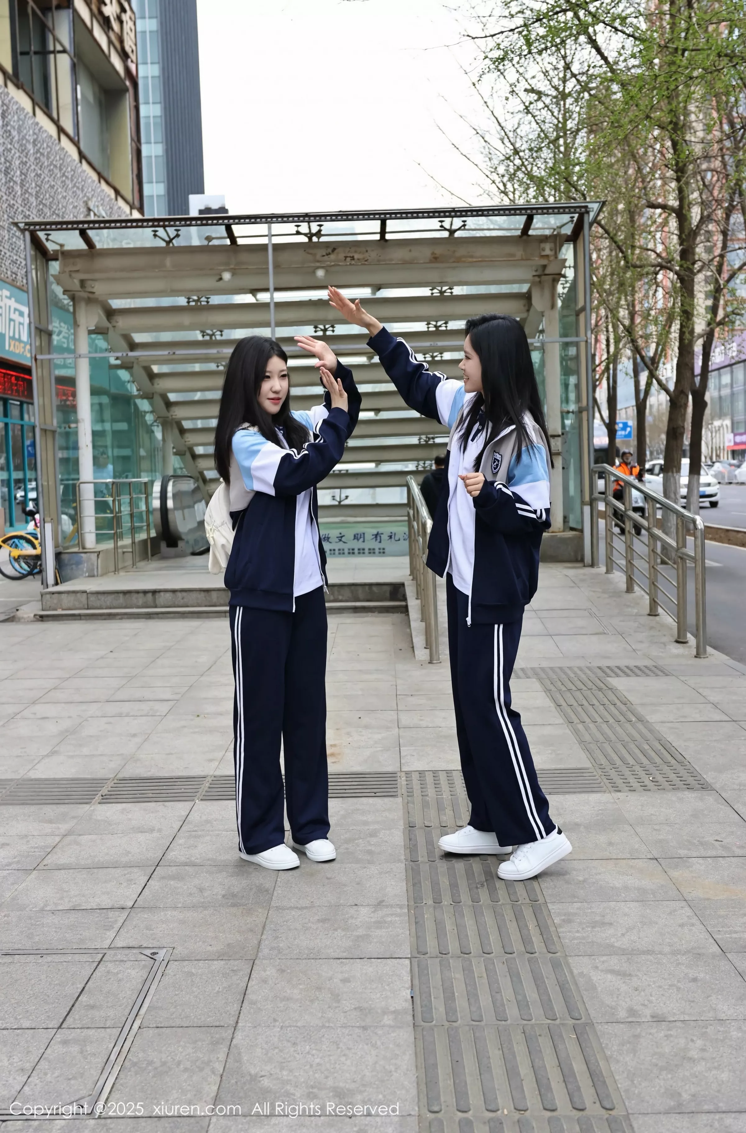 合集美女小芭乐性感蓝色校服露白色内衣秀曼妙身姿绝美写真 第 11 张