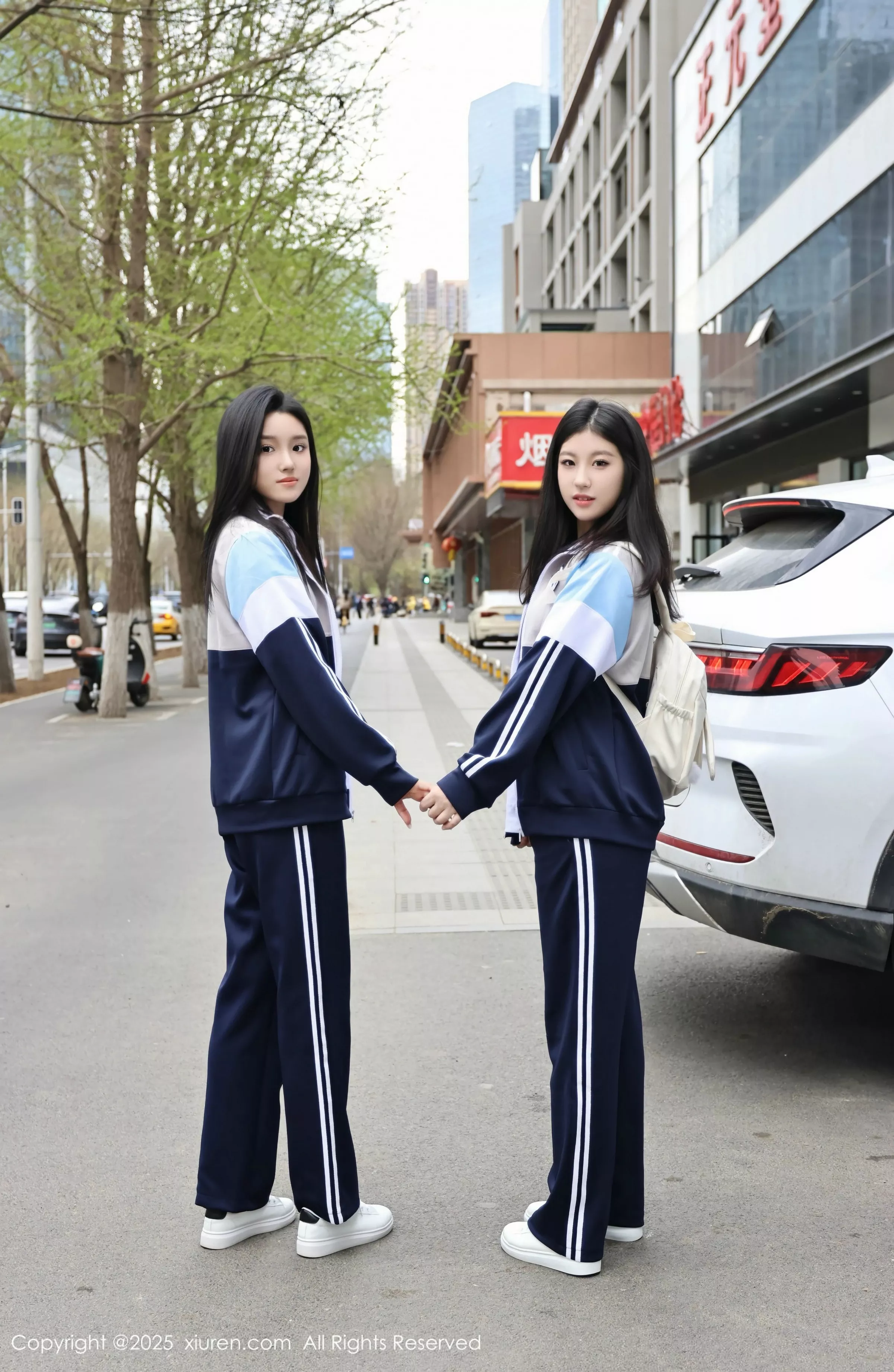 合集美女小芭乐性感蓝色校服露白色内衣秀曼妙身姿绝美写真 第 17 张