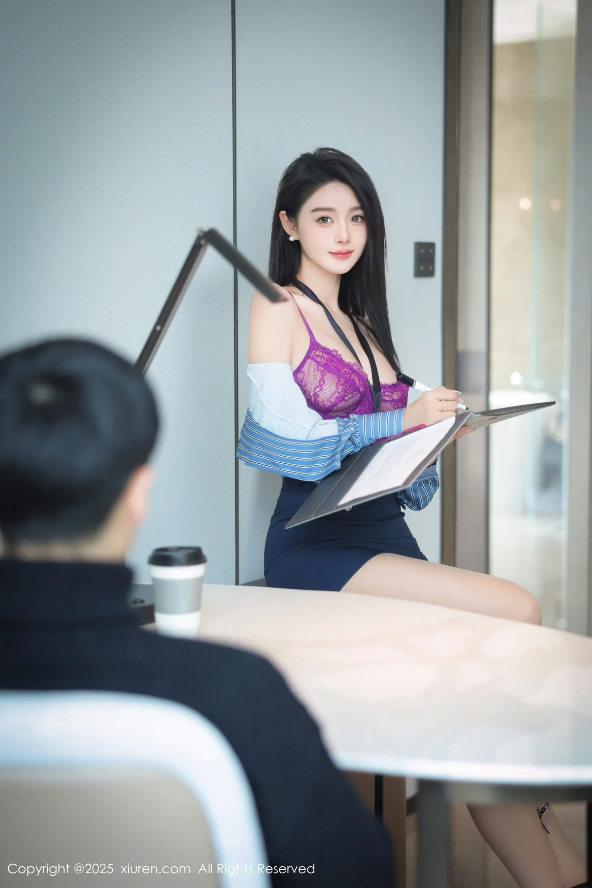 Candy糖糖性感红色蕾丝内衣配超薄肉丝秀丰腴身材绝美写真 第 26 张