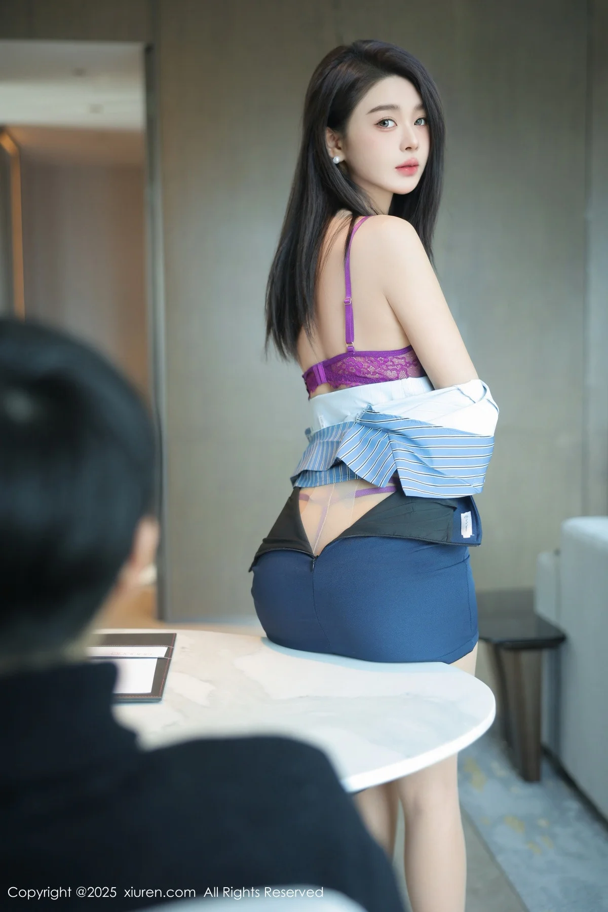Candy糖糖性感红色蕾丝内衣配超薄肉丝秀丰腴身材绝美写真 第 33 张