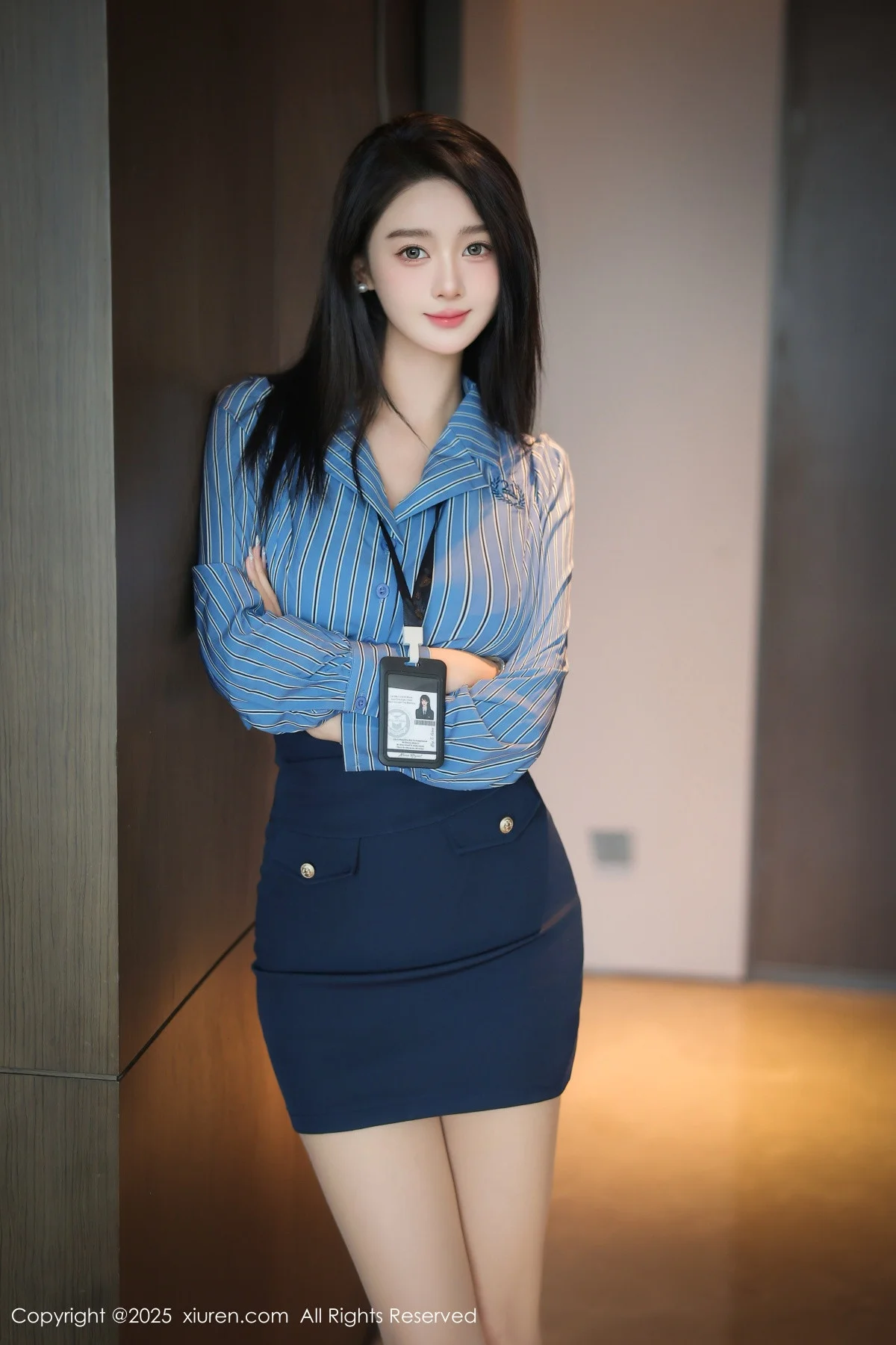 Candy糖糖性感红色蕾丝内衣配超薄肉丝秀丰腴身材绝美写真 第 9 张