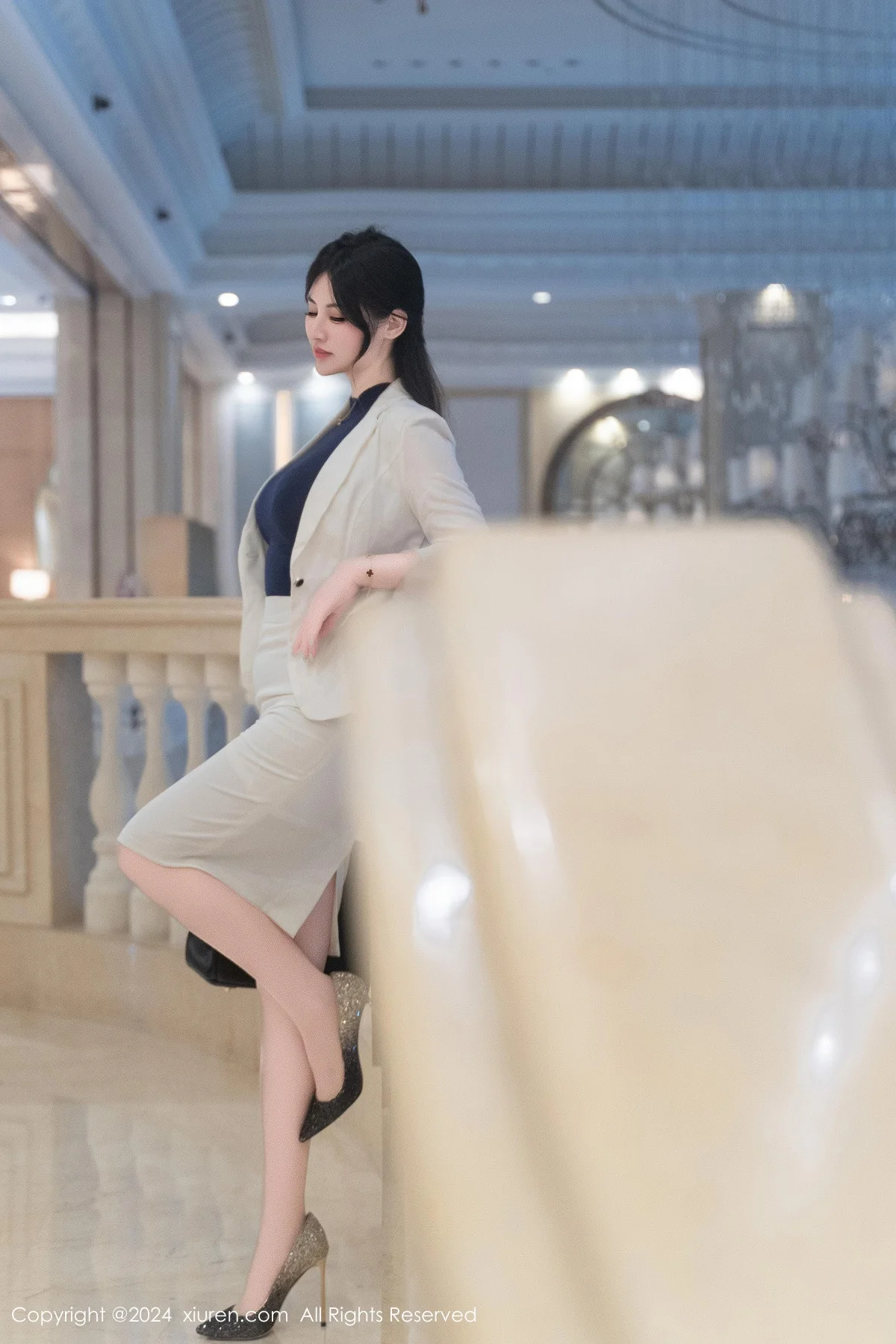 诗诗kiki酒店剧情性感白衬衫配超薄肉丝秀曼妙身姿绝美写真 第 8 张