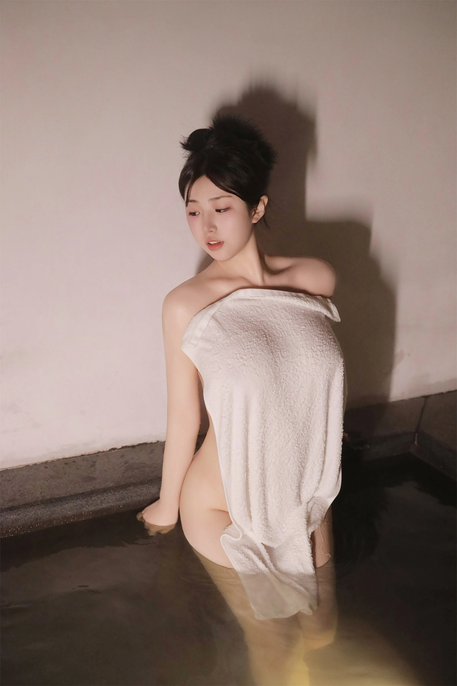 [秀人付费] 陈小花 诱人私拍福利 泡澡 第 31 张