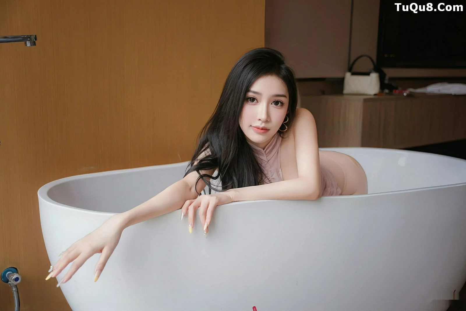 小阿娇Gill性感肉色薄纱连衣短裙秀完美身材迷人绝美写真 第 77 张