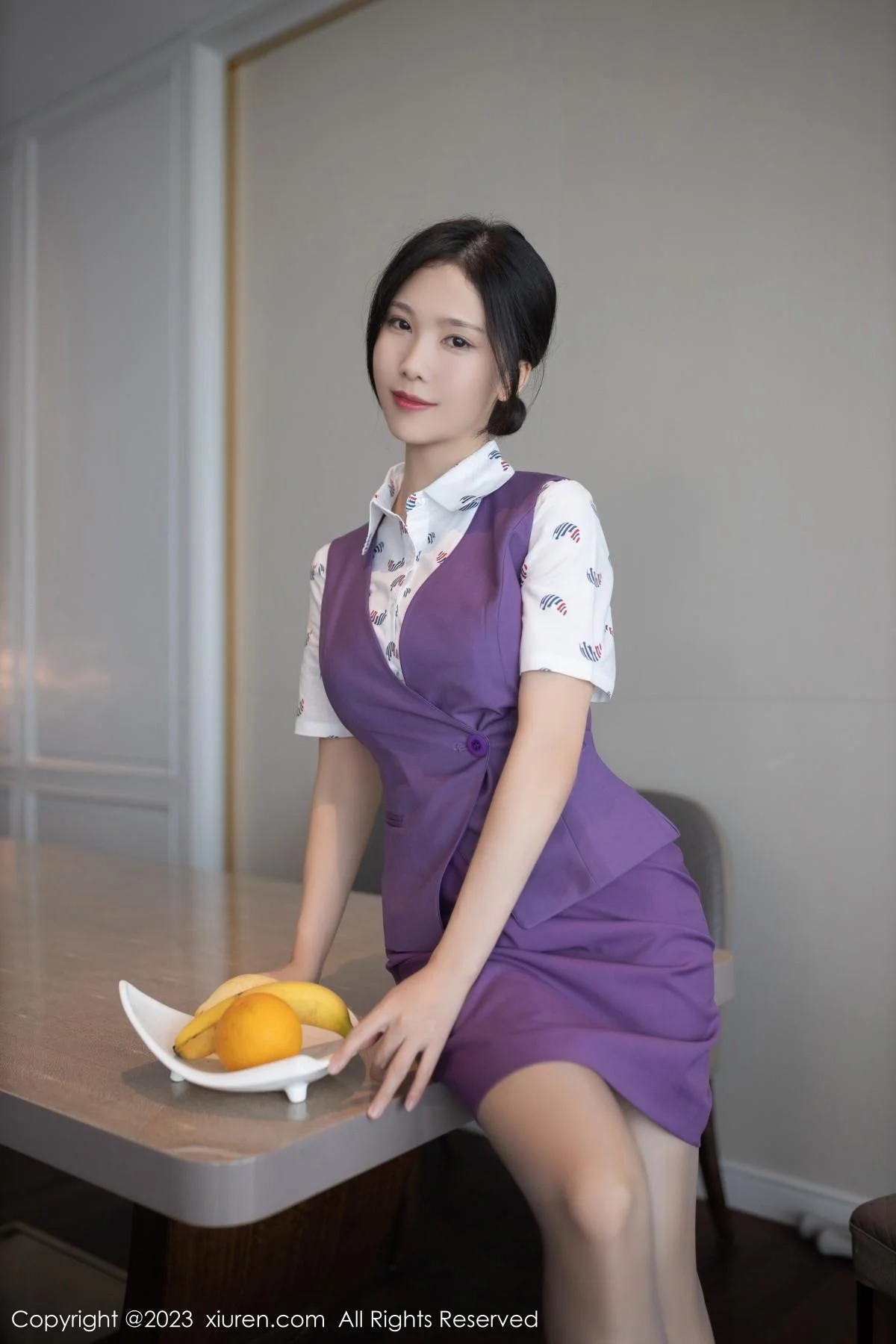 利世脱空姐制服露紫色内衣配超薄黑丝秀曼妙身姿绝美写真 第 6 张