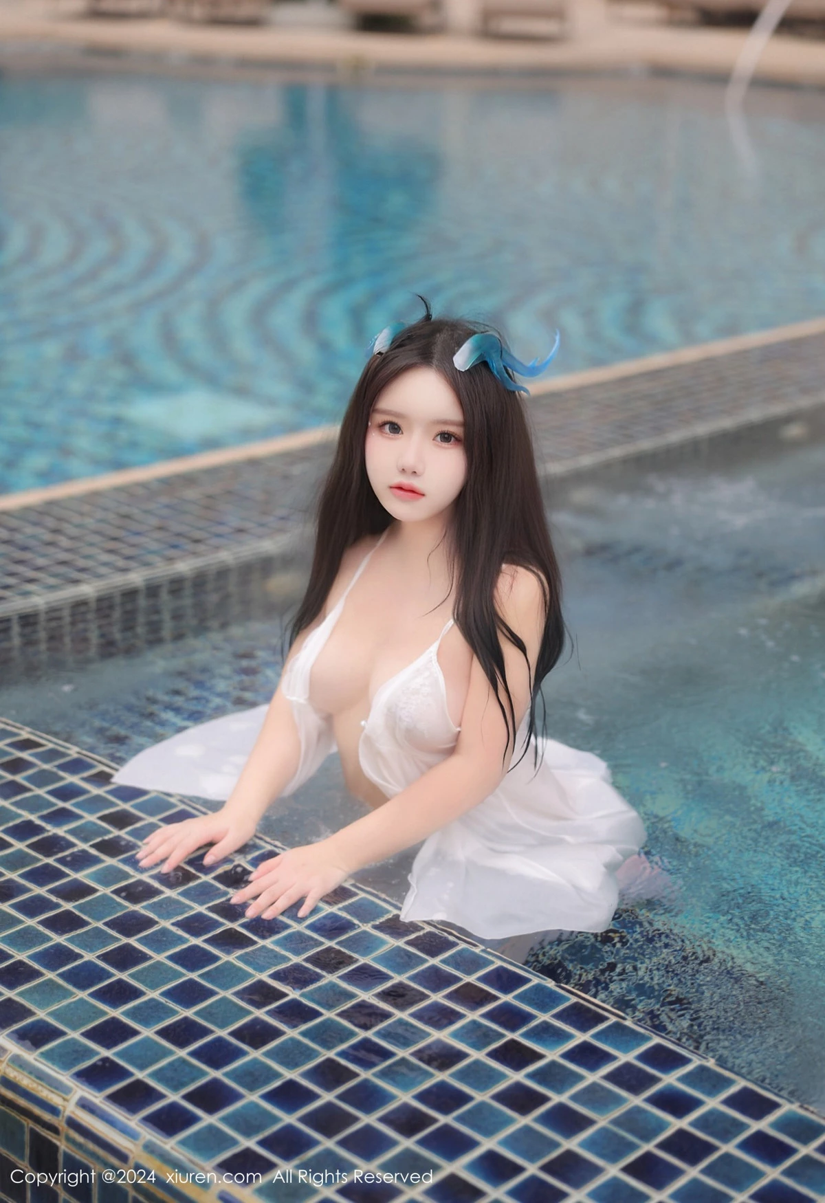 小薯条nienie小龙女装扮性感白色服饰配白丝袜完美绝美写真 第 30 张