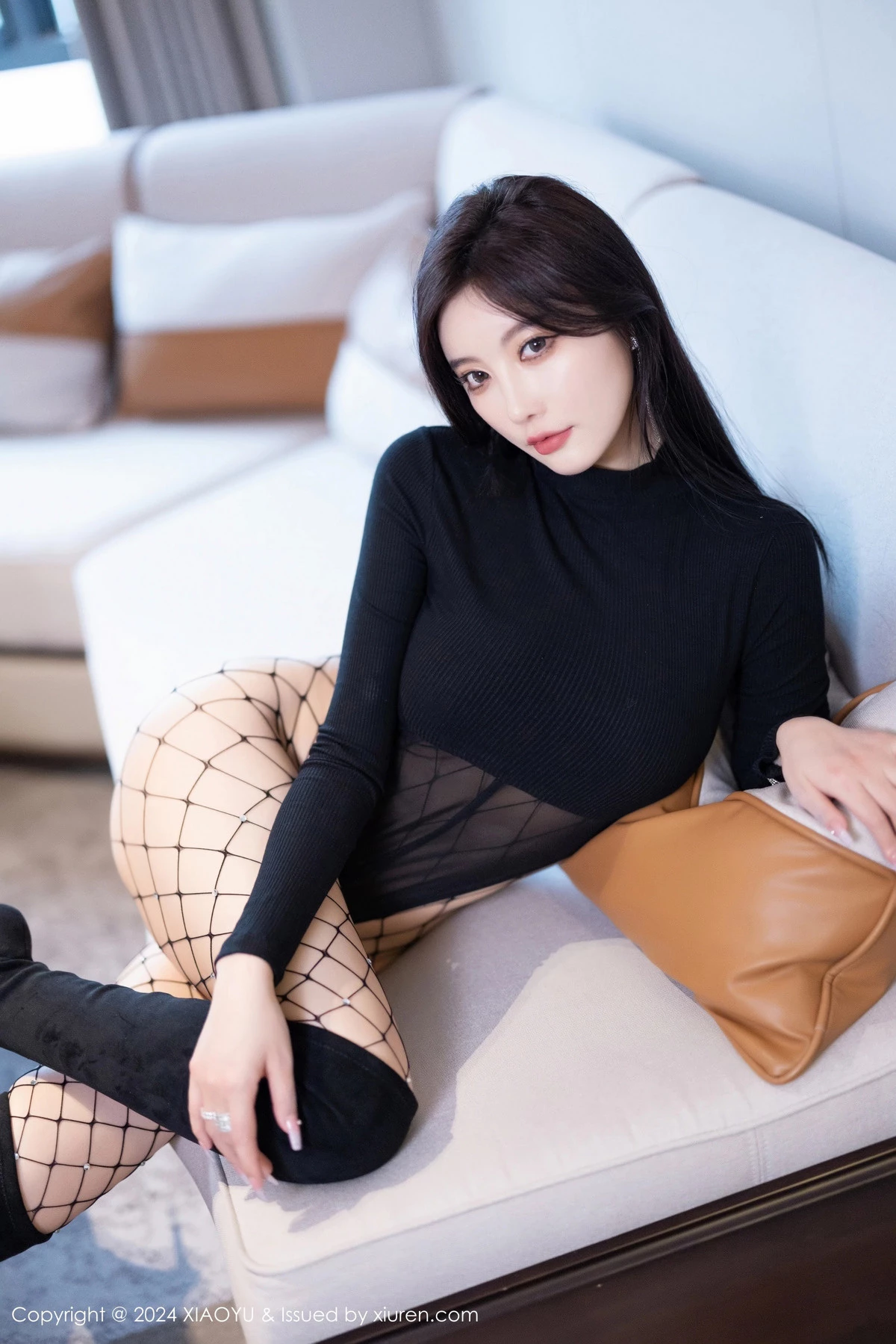 杨晨晨Yome性感黑色网状服饰配黑长靴秀丰腴身材绝美写真 第 124 张