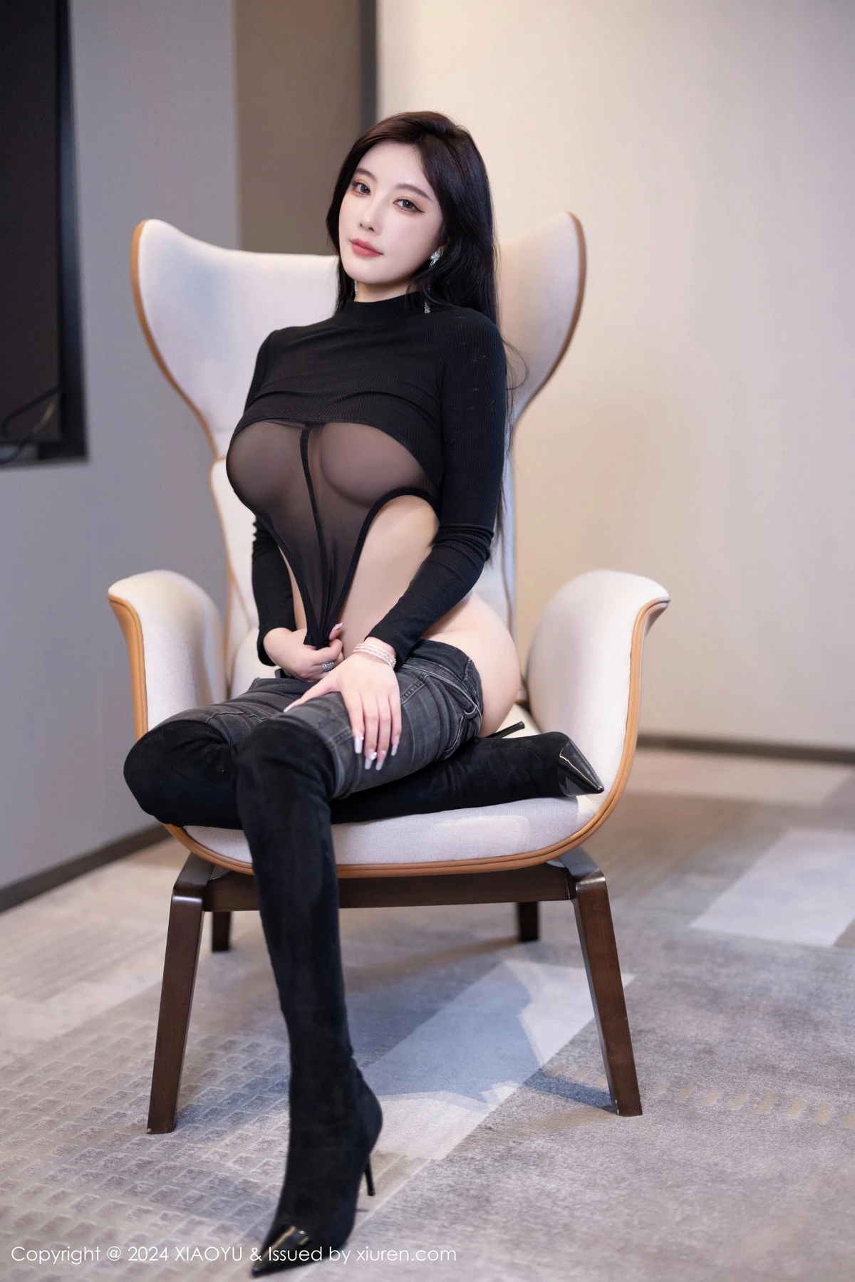 杨晨晨Yome性感黑色网状服饰配黑长靴秀丰腴身材绝美写真 第 81 张