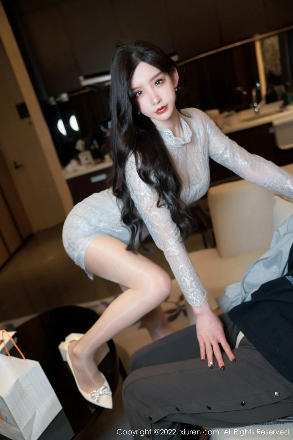 周于希Sally温柔贤妻主题半脱露蕾丝内衣秀完美身材绝美写真 第 2 张